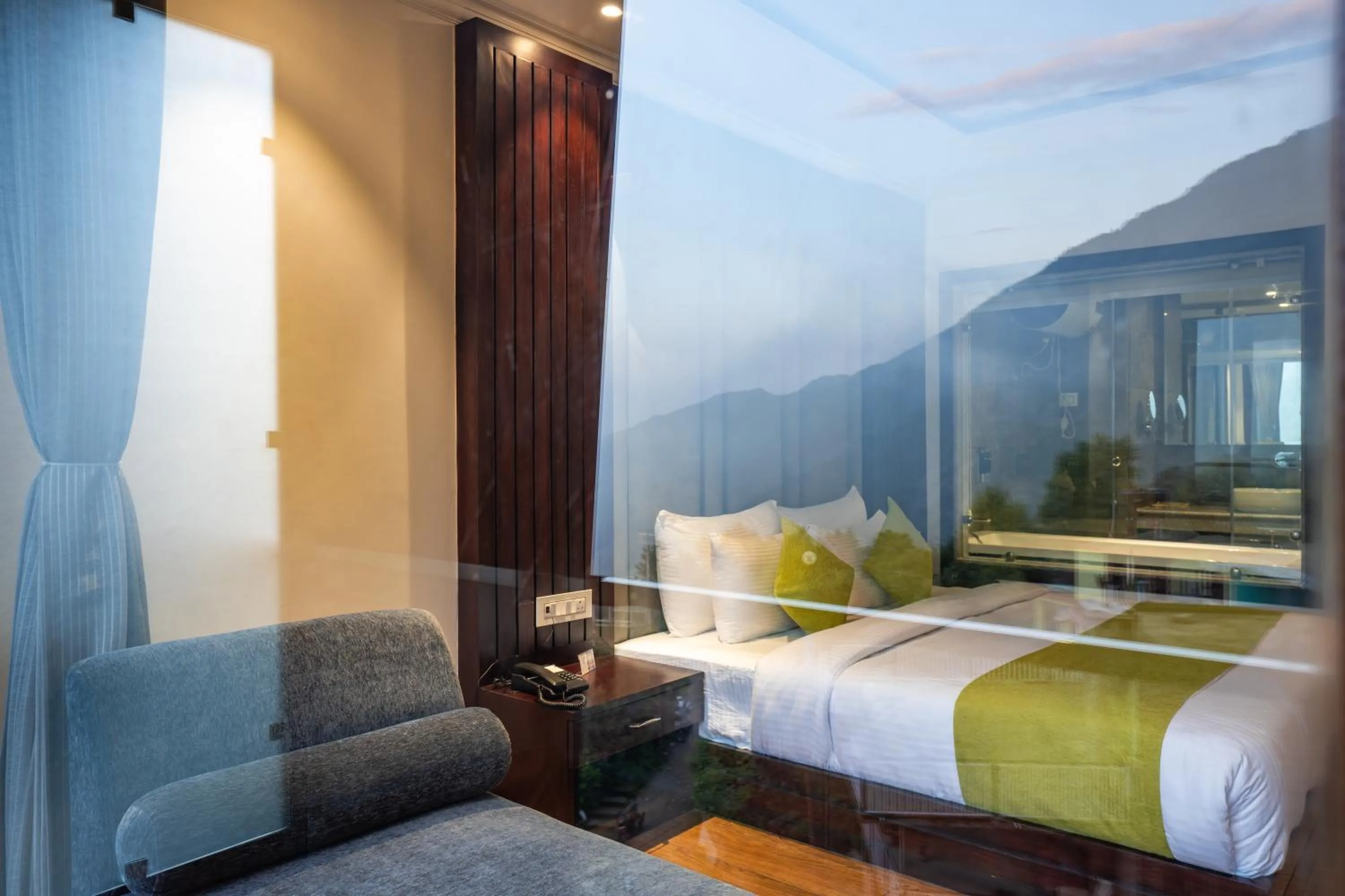 Photo of the whole room in Alt Life Luxe - Himalayan Crown - Dharamkot Mcleodganj