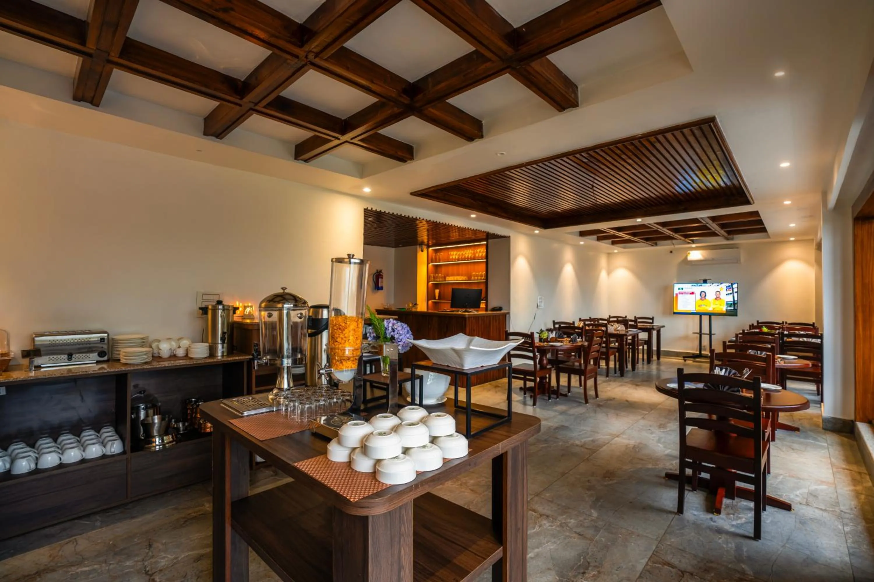 Restaurant/places to eat in Alt Life Luxe - Himalayan Crown - Dharamkot Mcleodganj