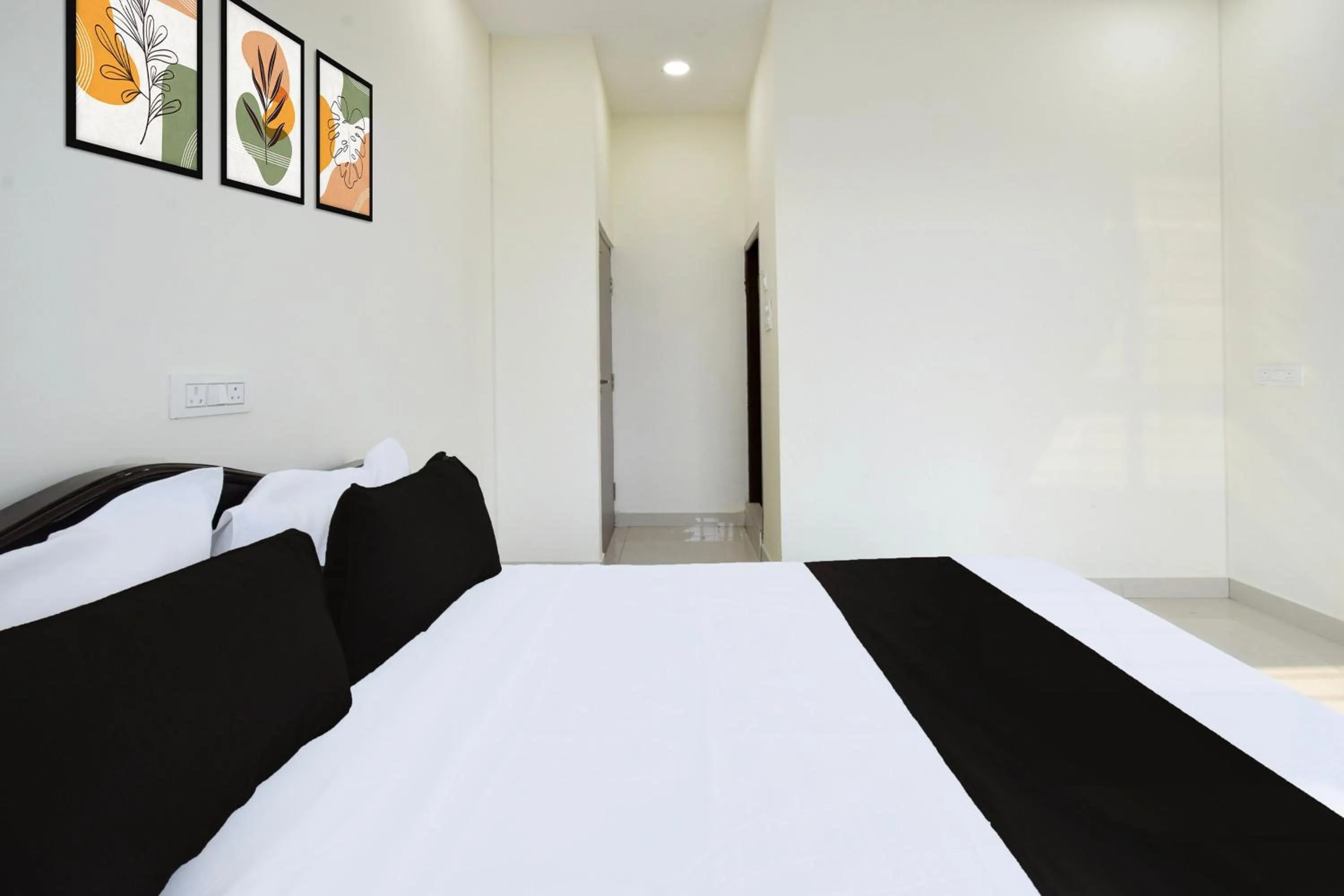 Bedroom, Bed in HOTEL RKS Near by Narsingi