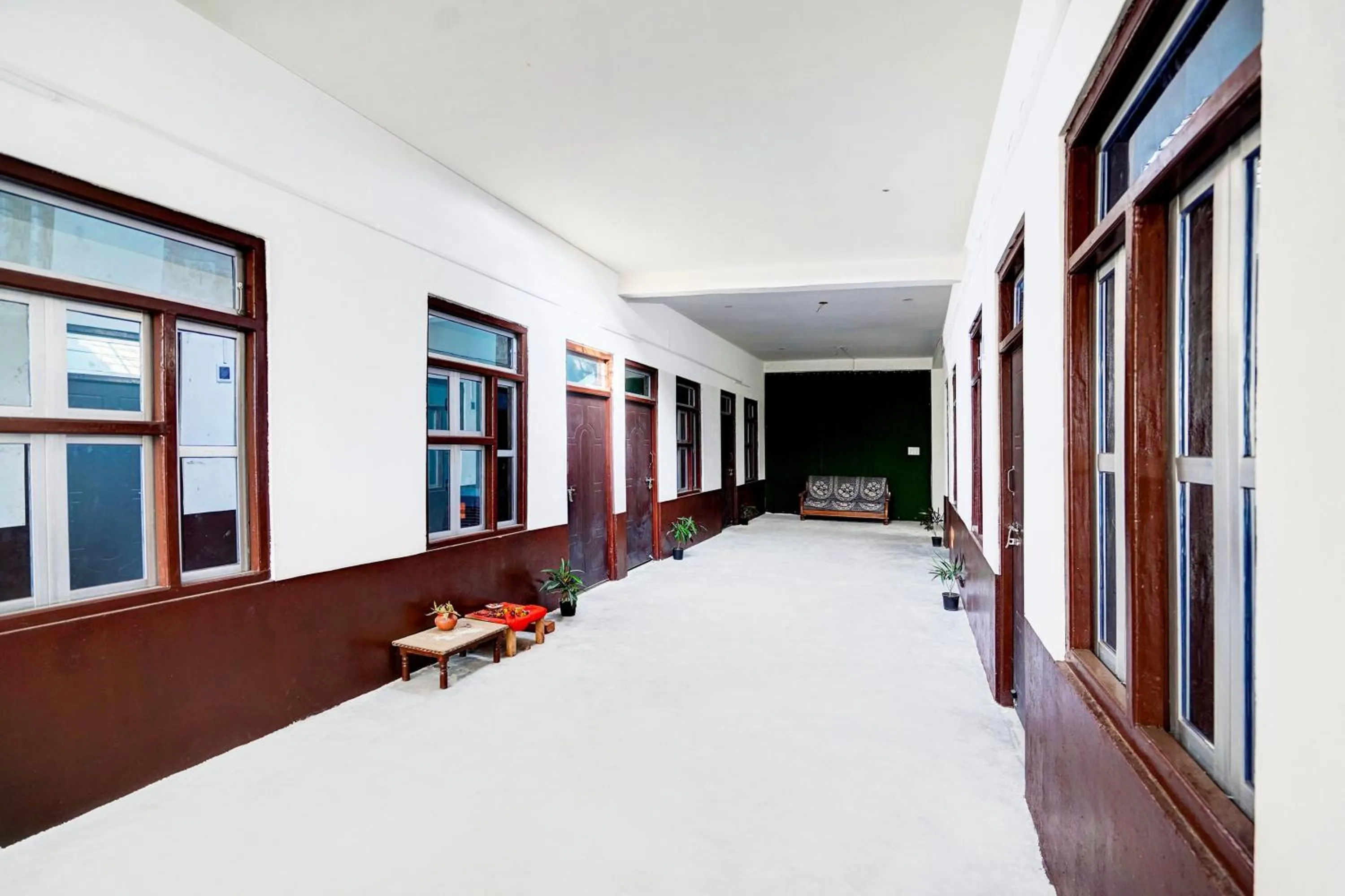 Lobby or reception in SPOT ON by OYO Hotel Lakshya Ghatampur