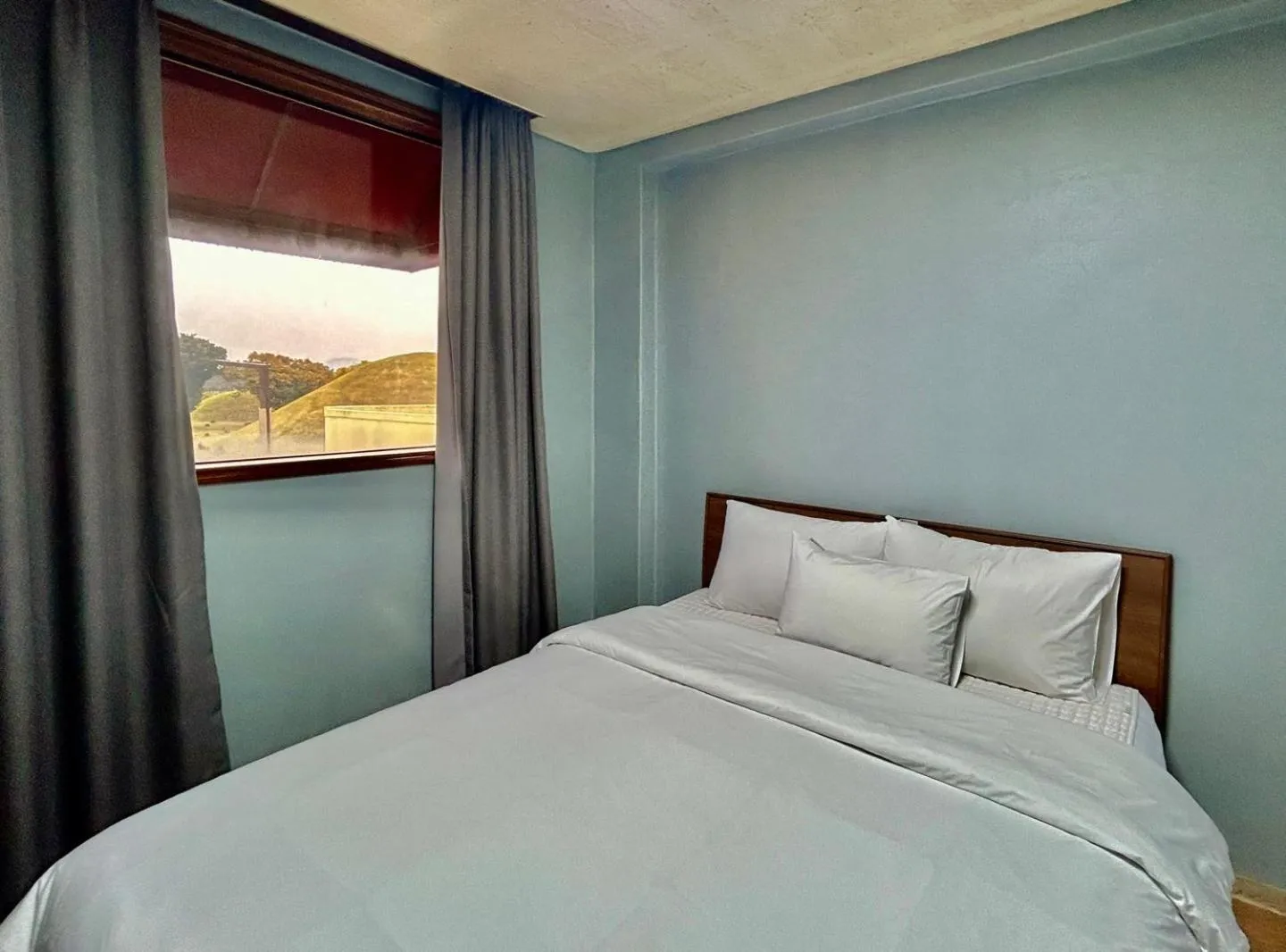 View (from property/room), Bed in Gyeongjujang INN