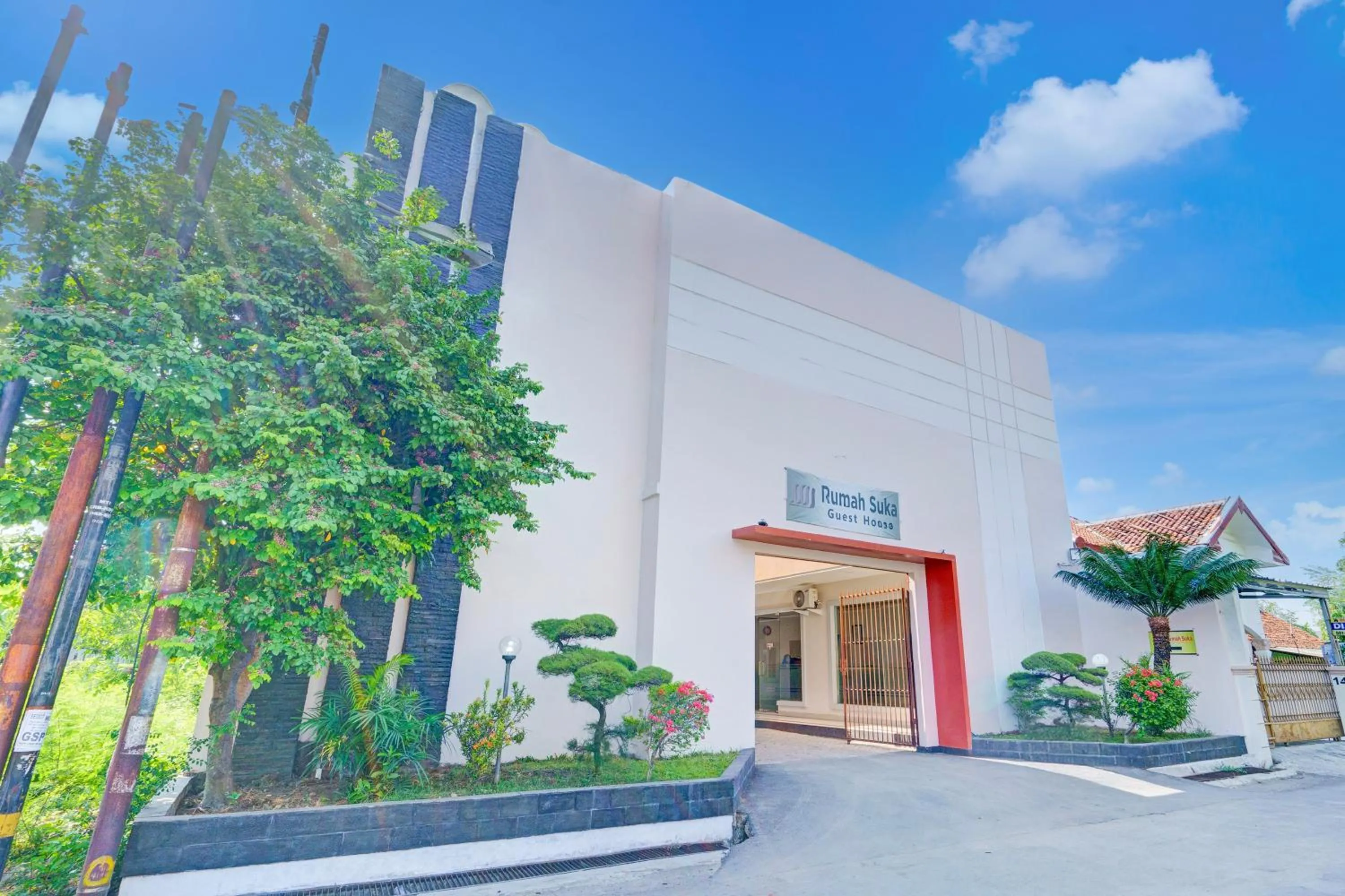 Facade/entrance in Collection O Cirebon Near Grage Mall Cirebon Formerly Rumah Suka