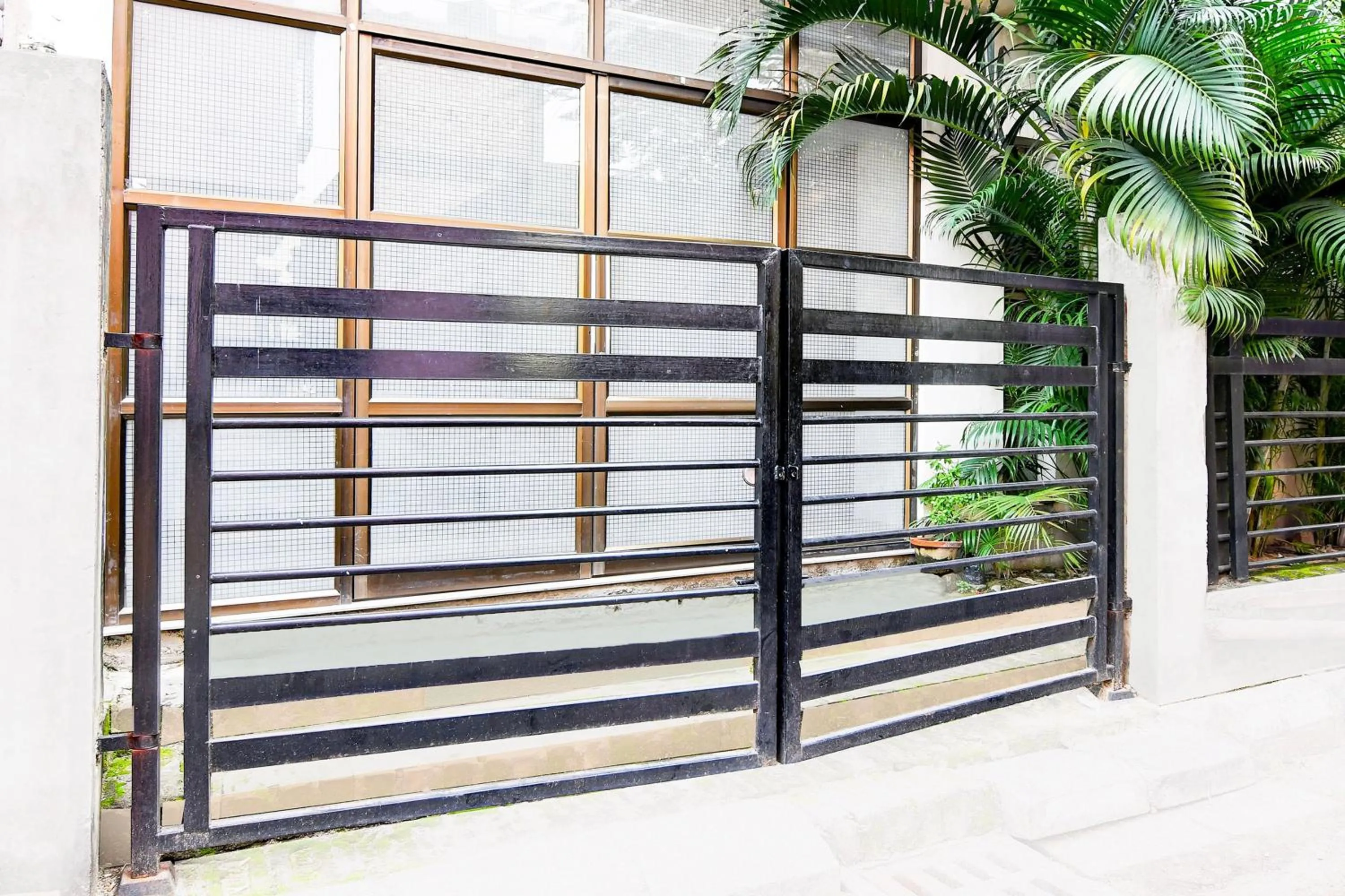 Facade/entrance in Super Hotel O Tagore Park Laskarhat formerly Shankar Guest House