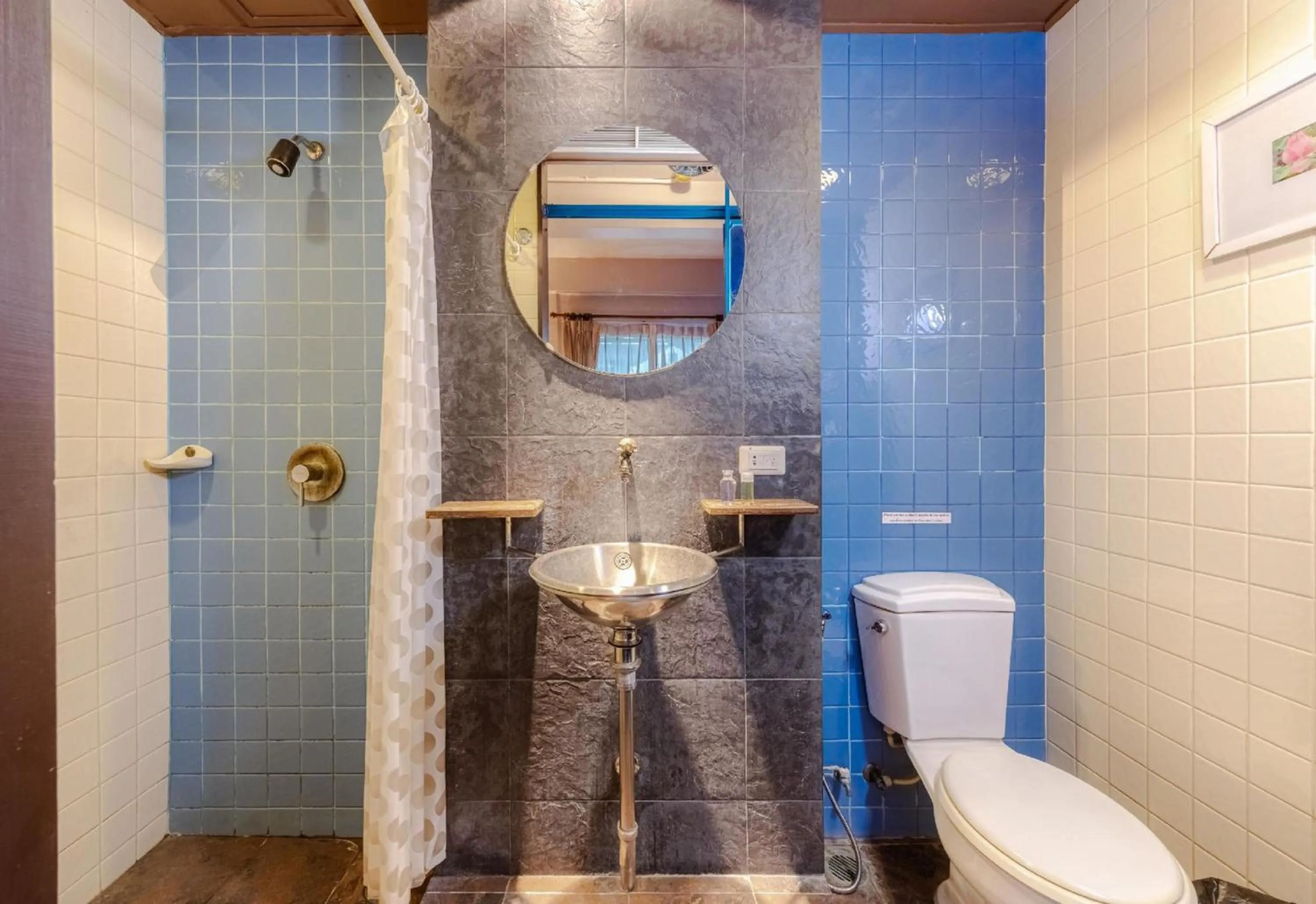 Bathroom in Collection O Diamond House Khaosan