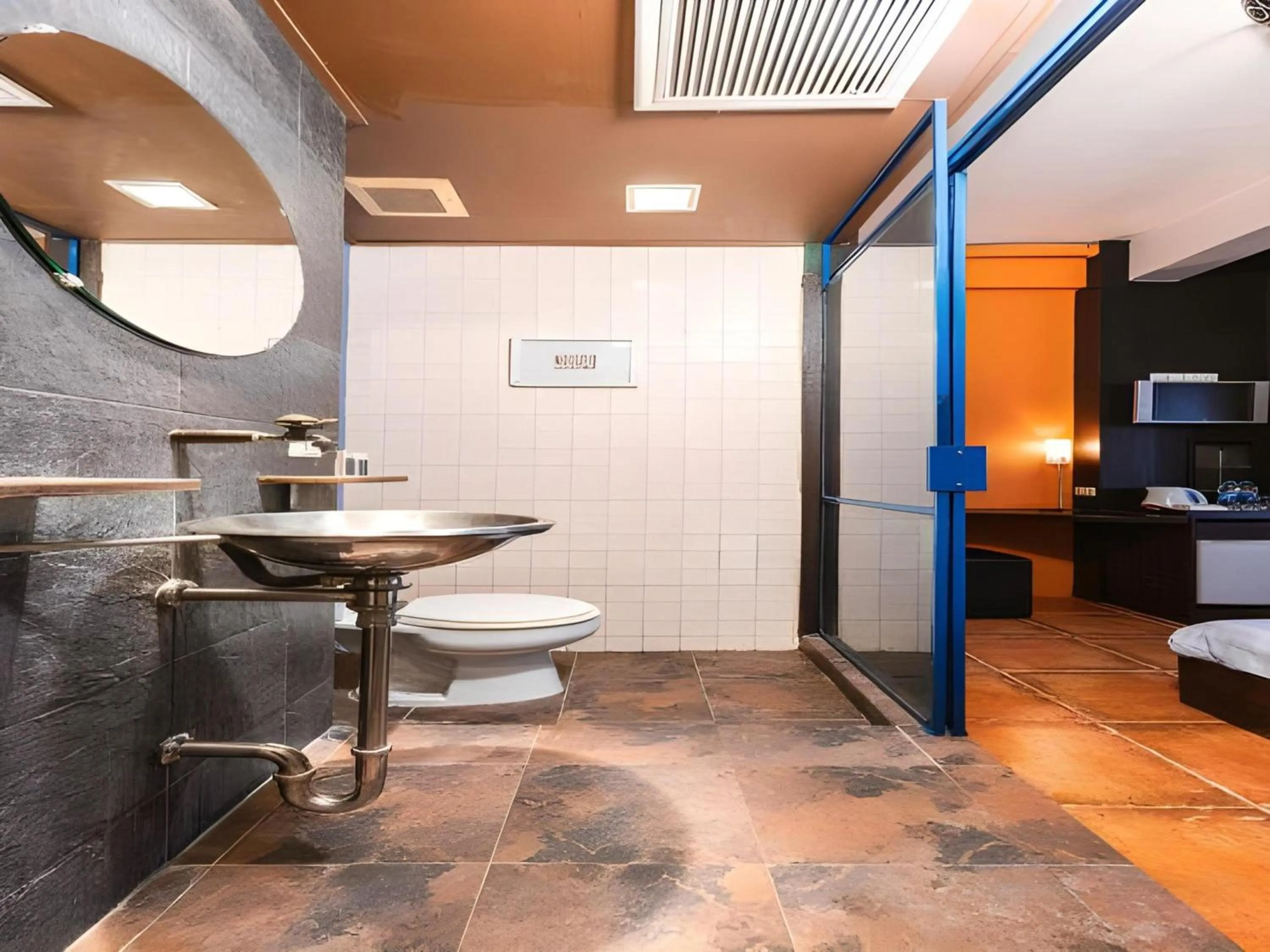 Bathroom in Collection O Diamond House Khaosan