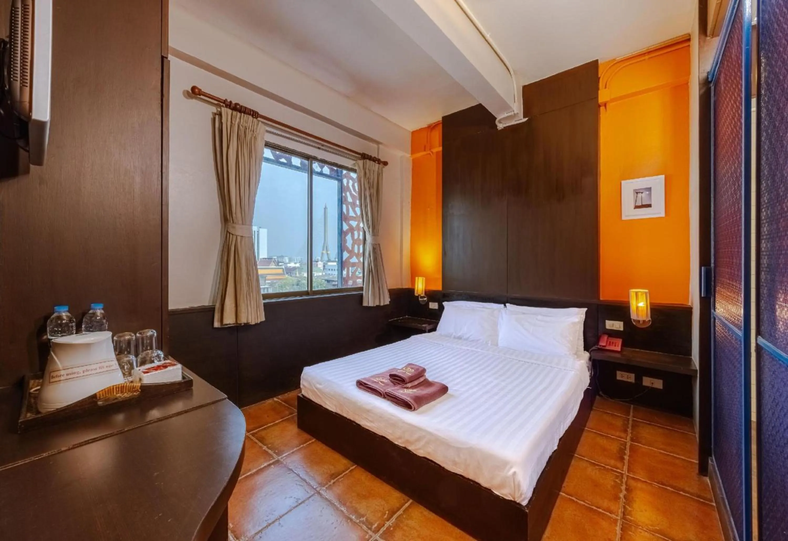 Photo of the whole room, Bed in Collection O Diamond House Khaosan