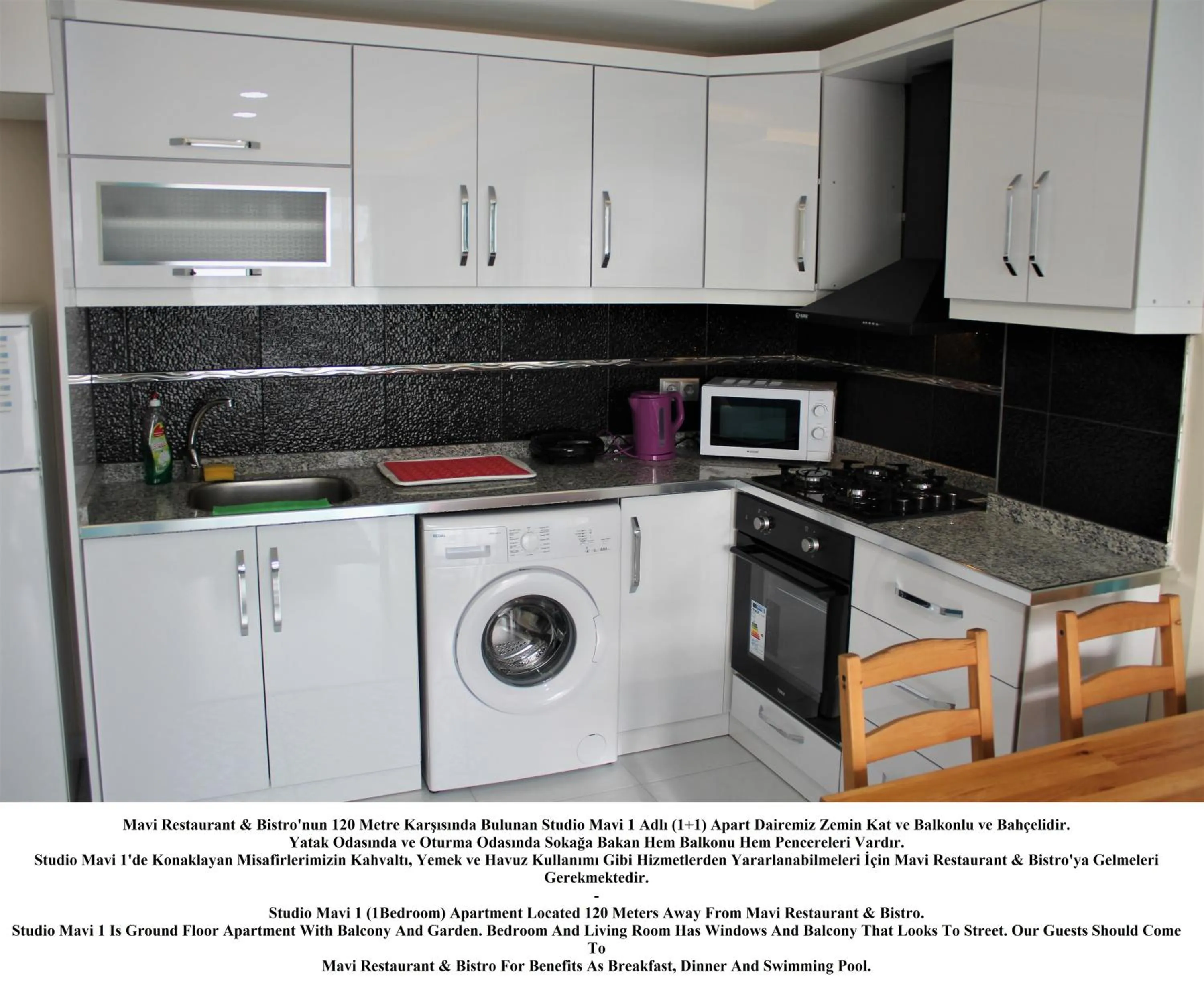 Kitchen or kitchenette in Mavi Restaurant & Apartments 1