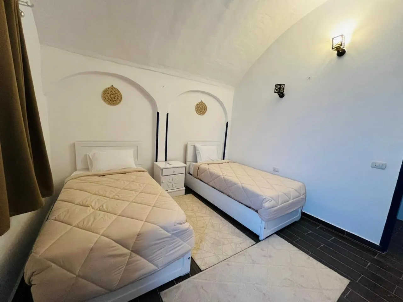 Bedroom, Bed in Sharqotel Luxor