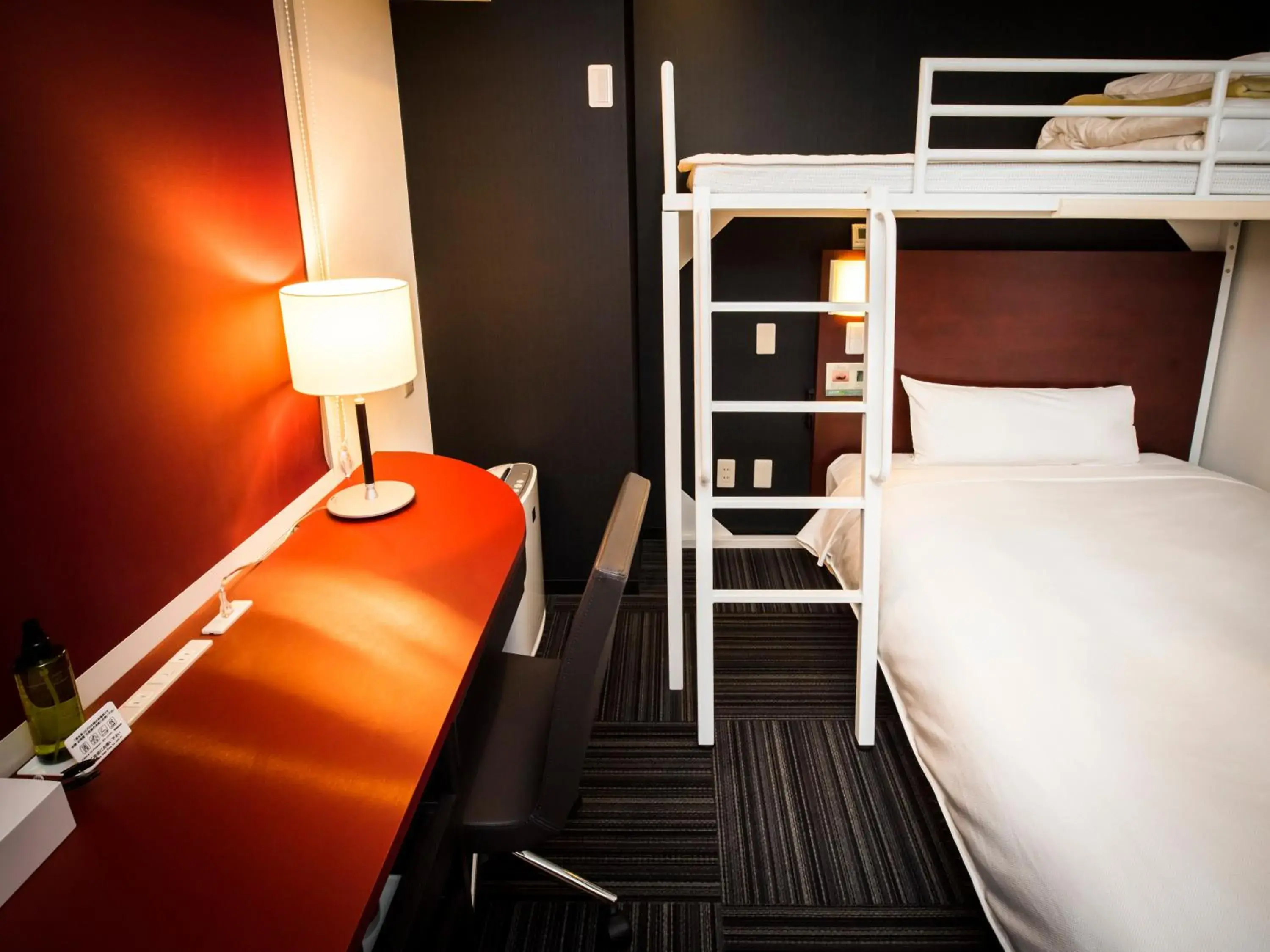 Room with Double Bed and Bunk Bed - Non-Smoking in SUPER HOTEL Tokyo Akabane Station Higashiguchi Ichibangai Room with Double Bed and Bunk Bed - Non-Smoking in SUPER HOTEL Tokyo Akabane Station Higashiguchi Ichibangai