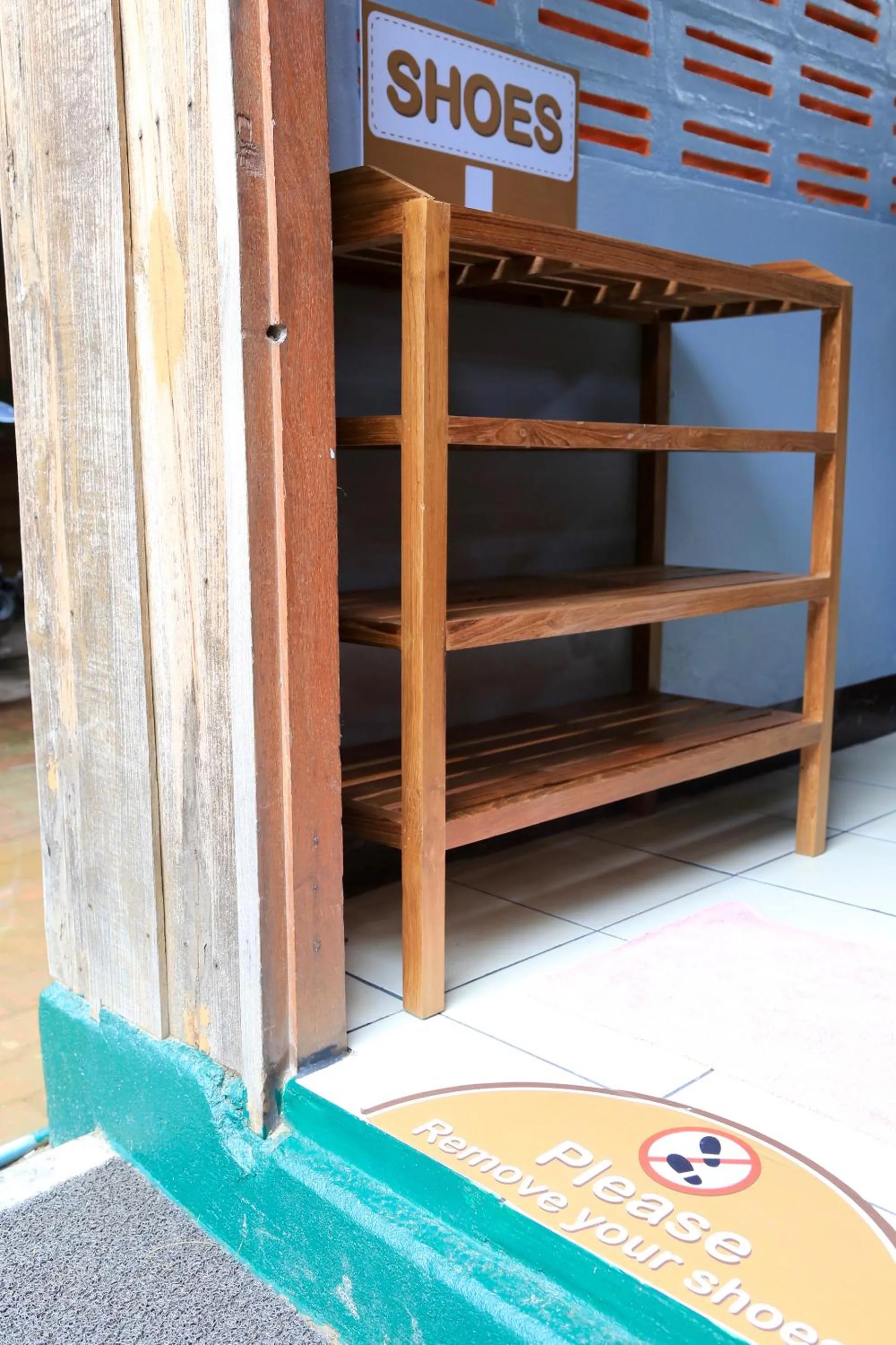 Facade/entrance in Siriwan Hostel