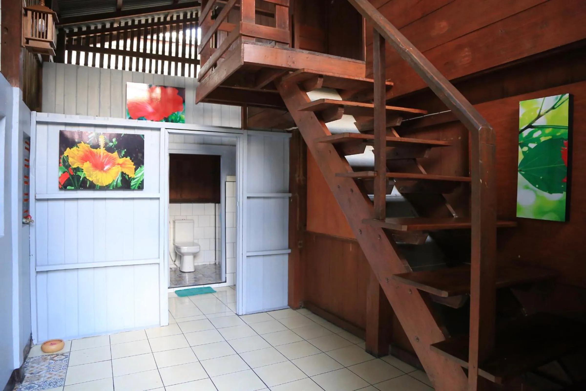 Bathroom in Siriwan Hostel