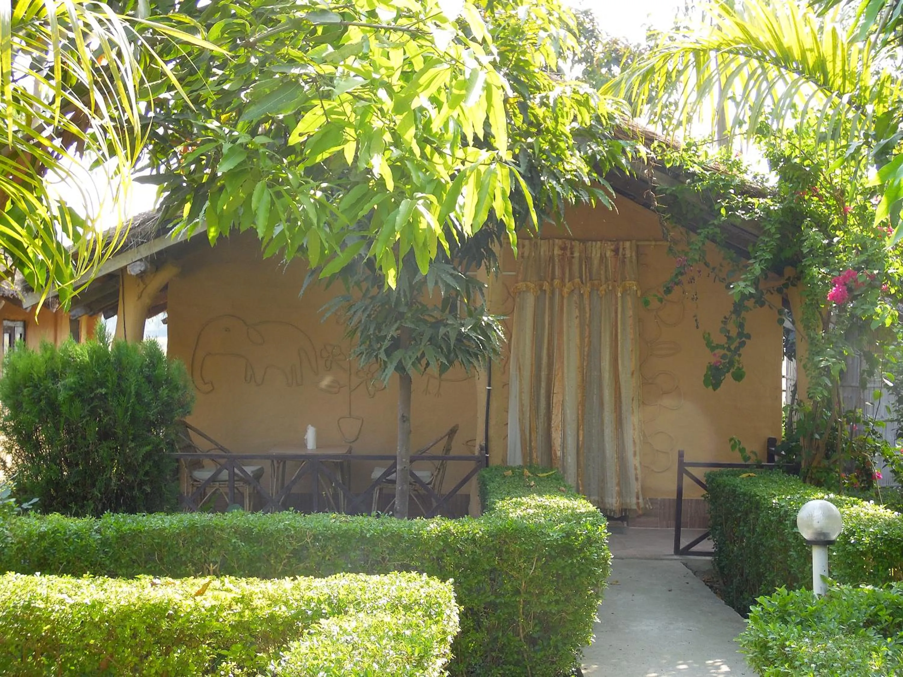 Seating area in Bardia Kingfisher Resort
