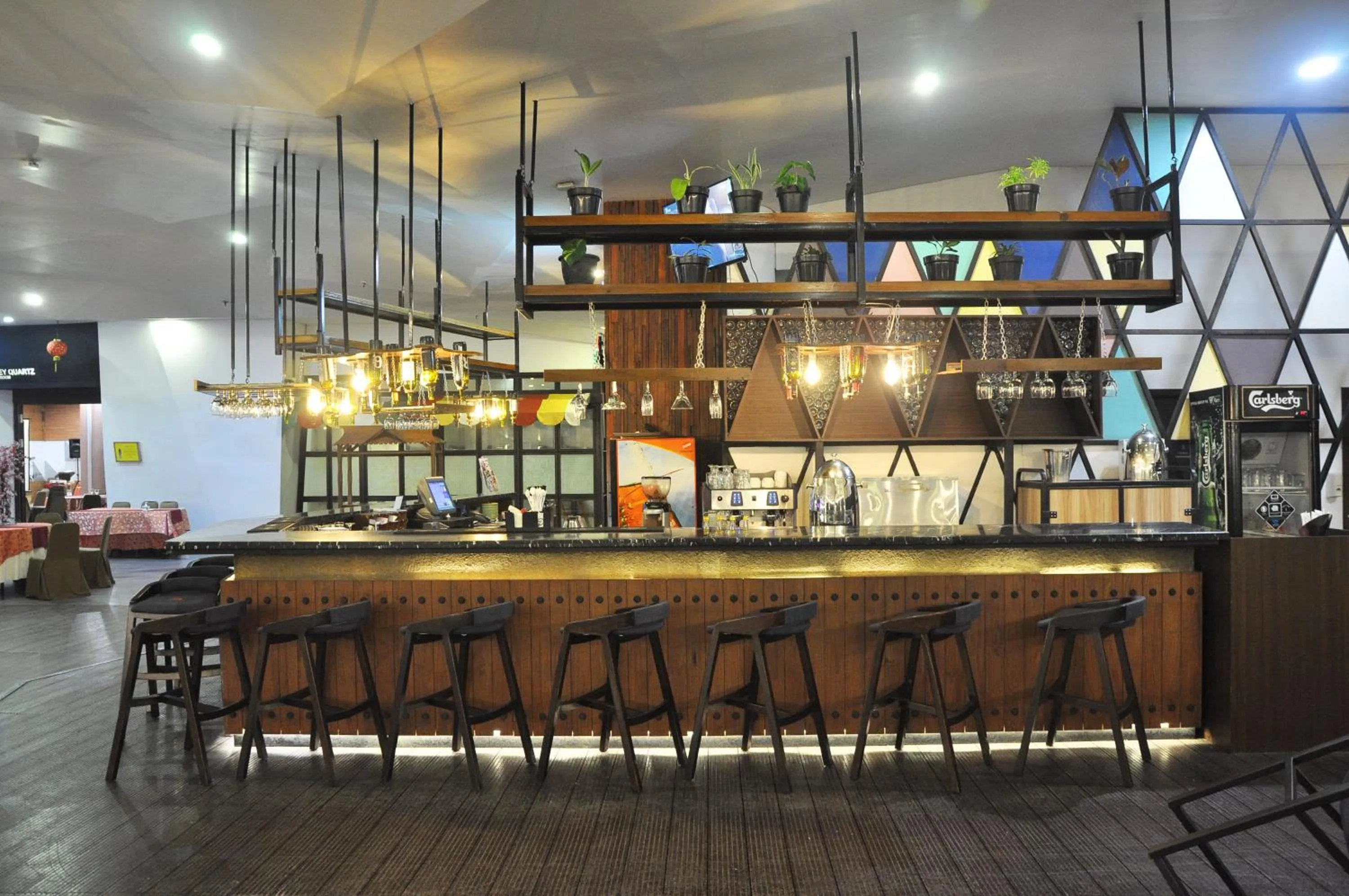 Restaurant/places to eat in Golden Tulip Pontianak