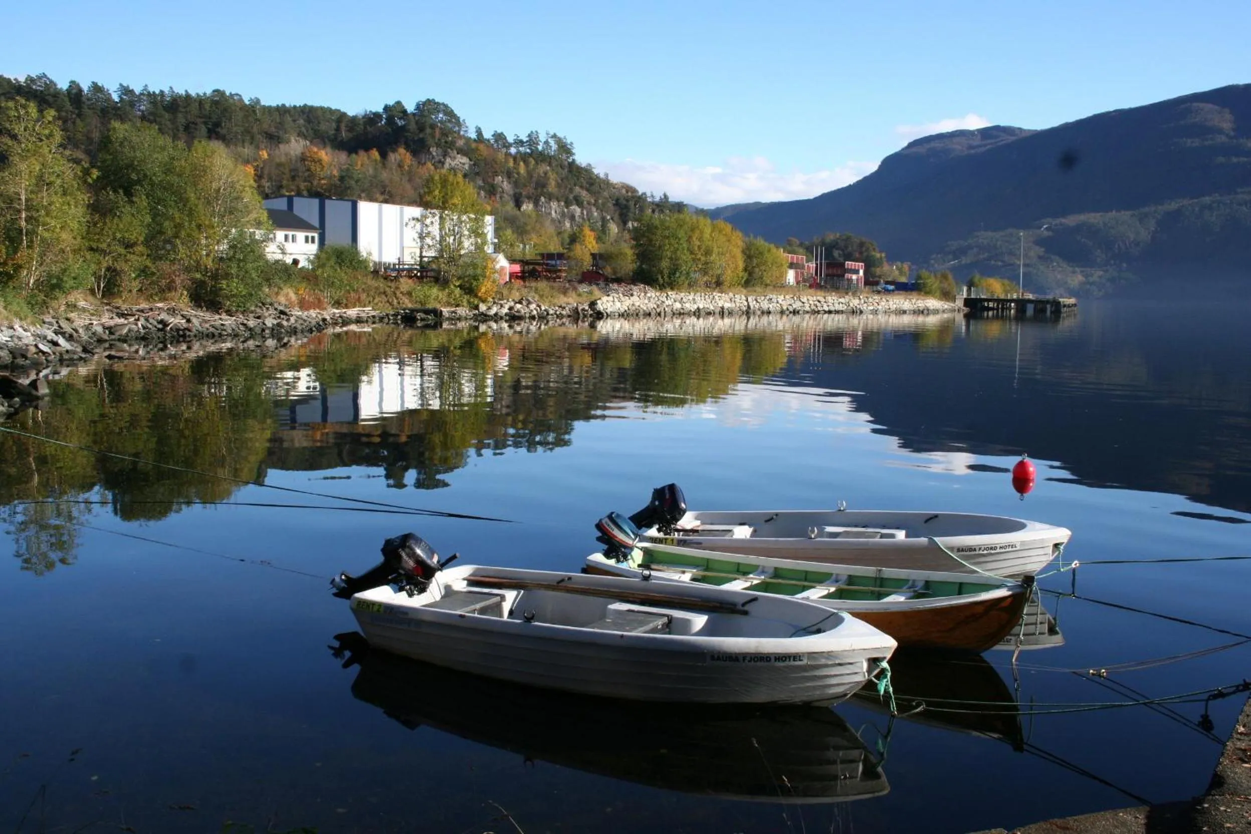 Beach in Sauda Fjord Camping