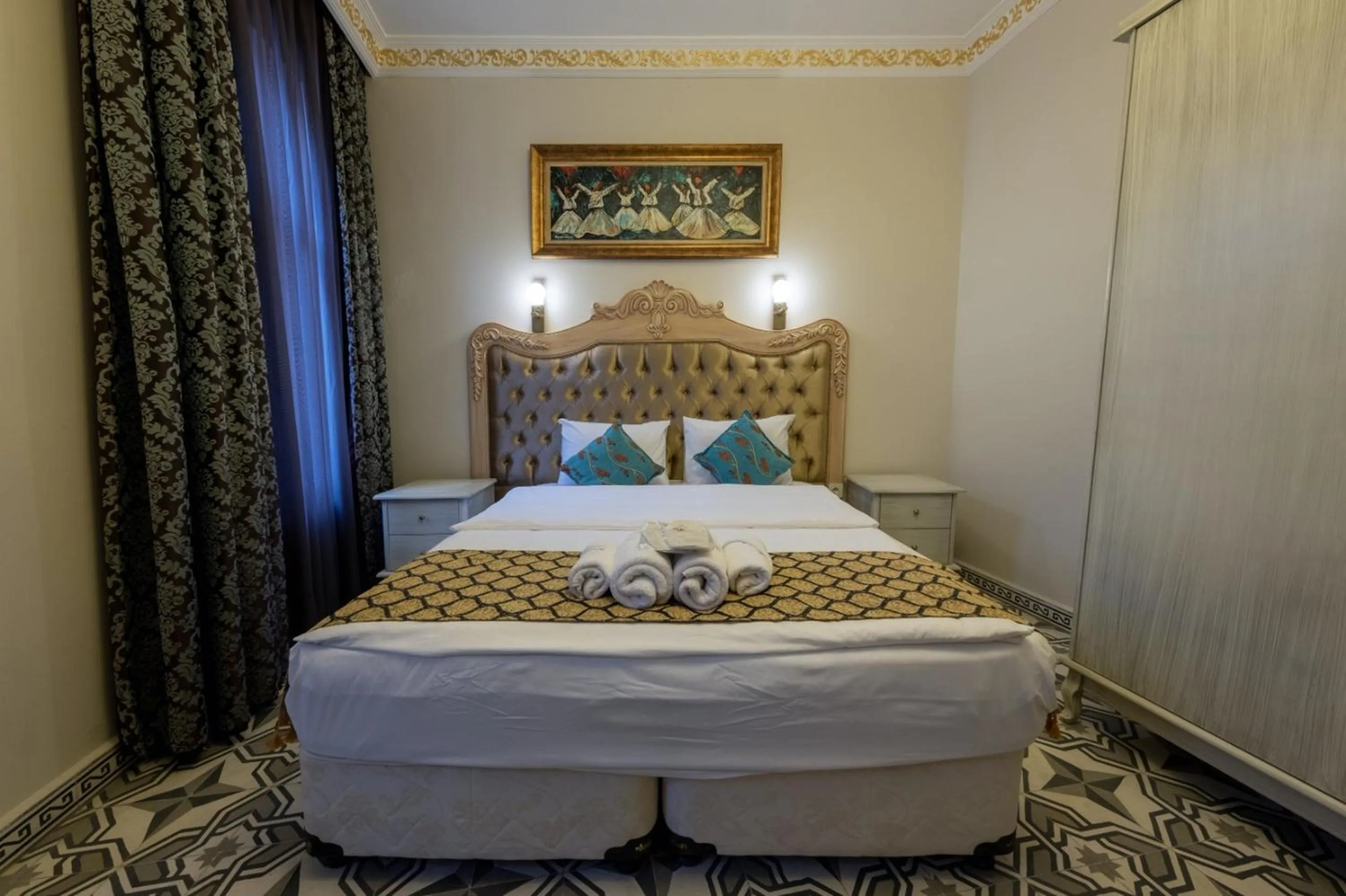 Bed in Felicity Palace Sirkeci