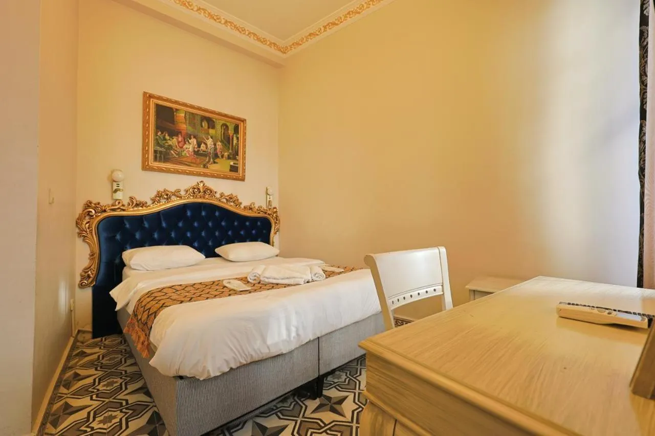 Bed in Felicity Palace Sirkeci