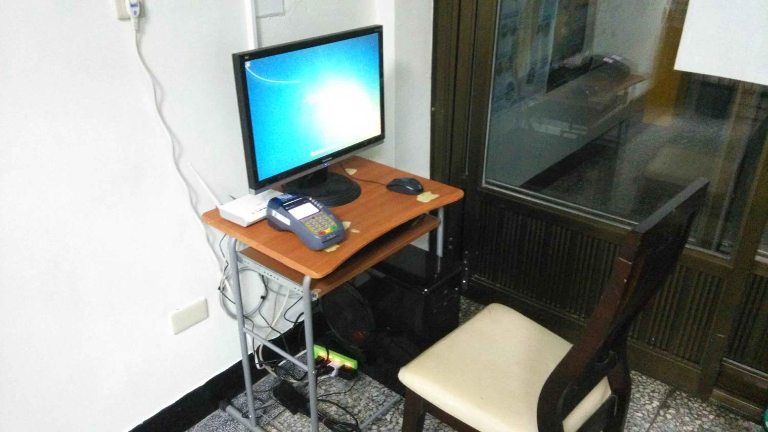 Communal lounge/ TV room in Love Hualien Hostel