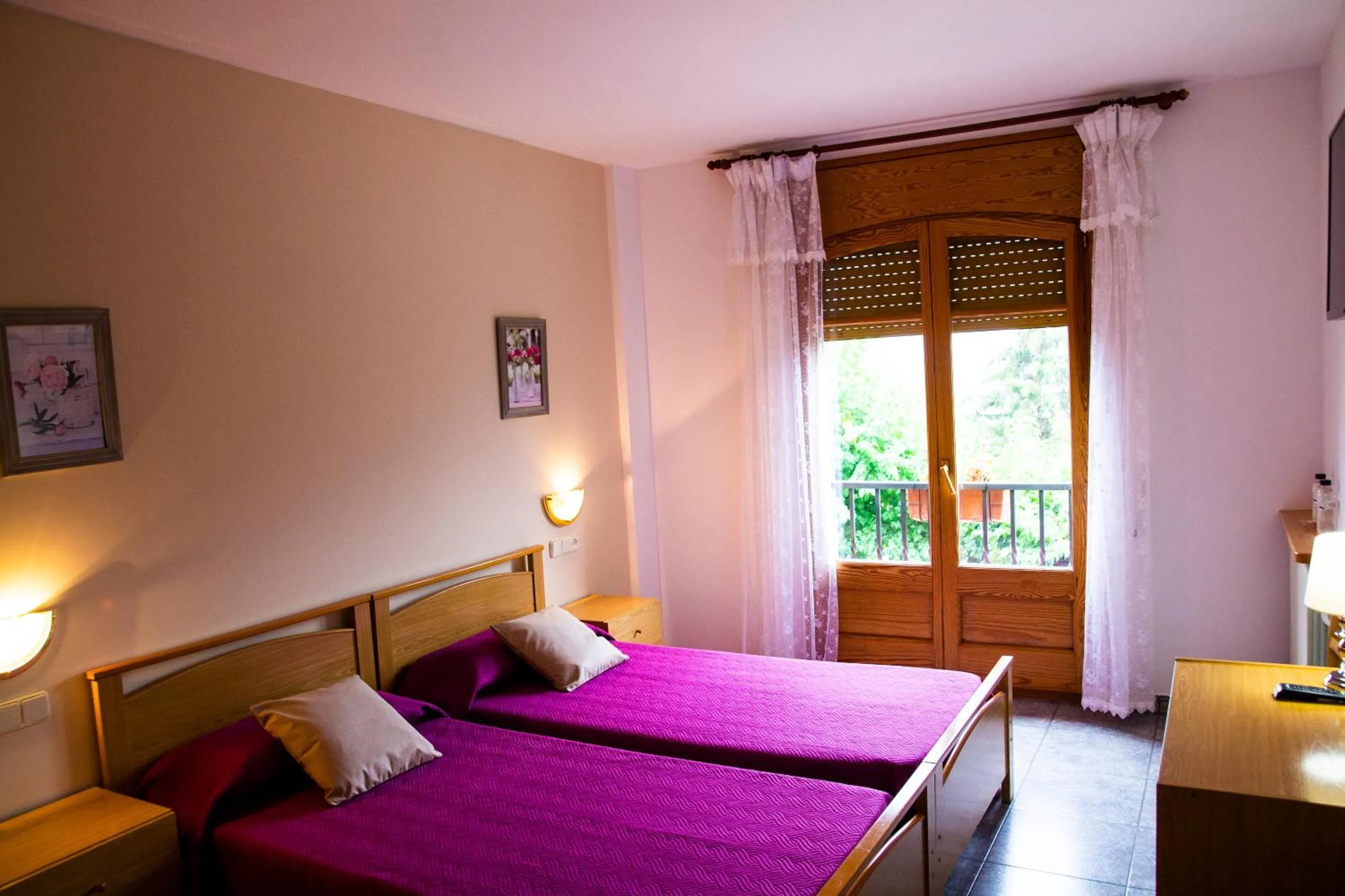 Bed in Hostal Montserrat