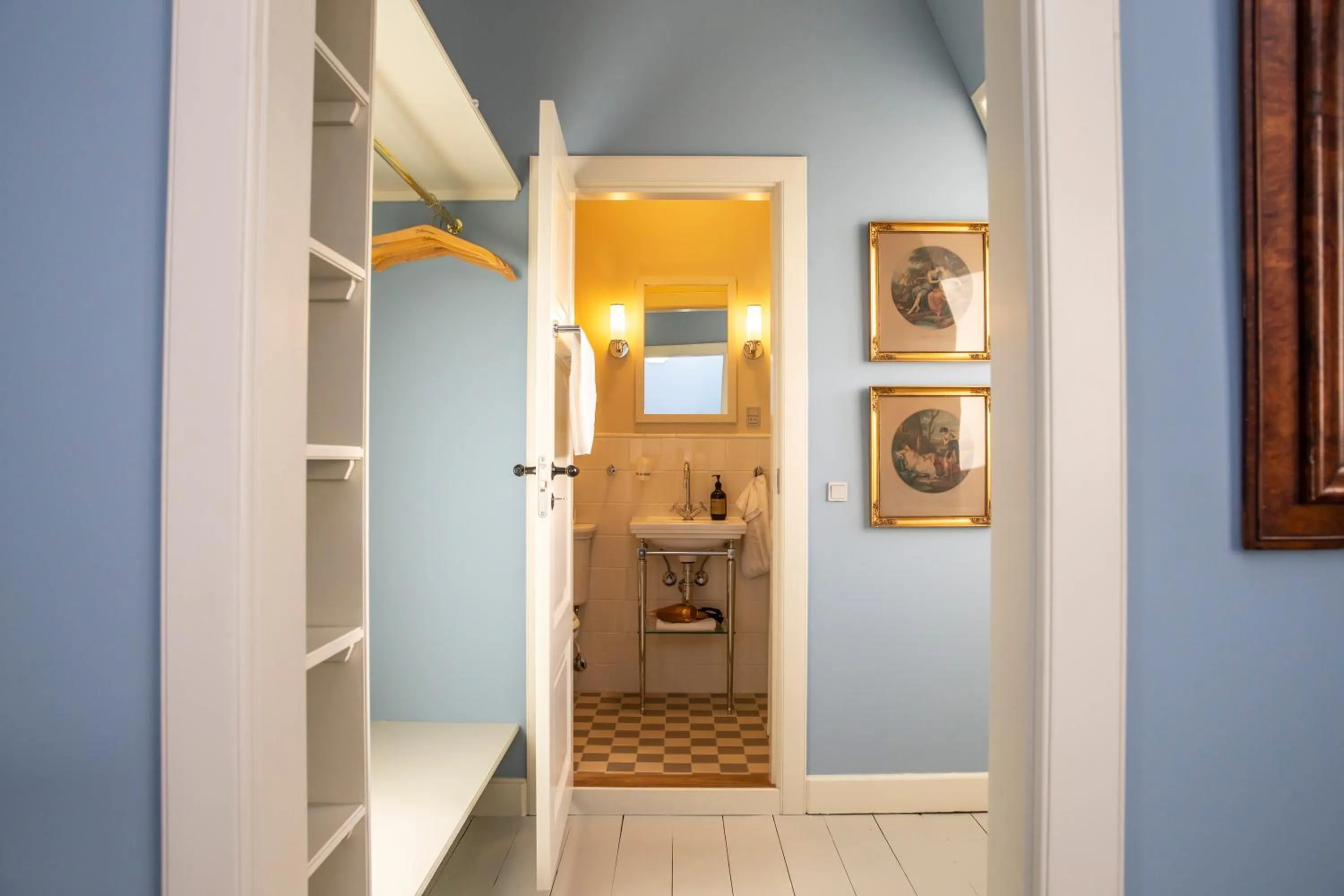 Bathroom in Fuglsang Herregaard Hotel