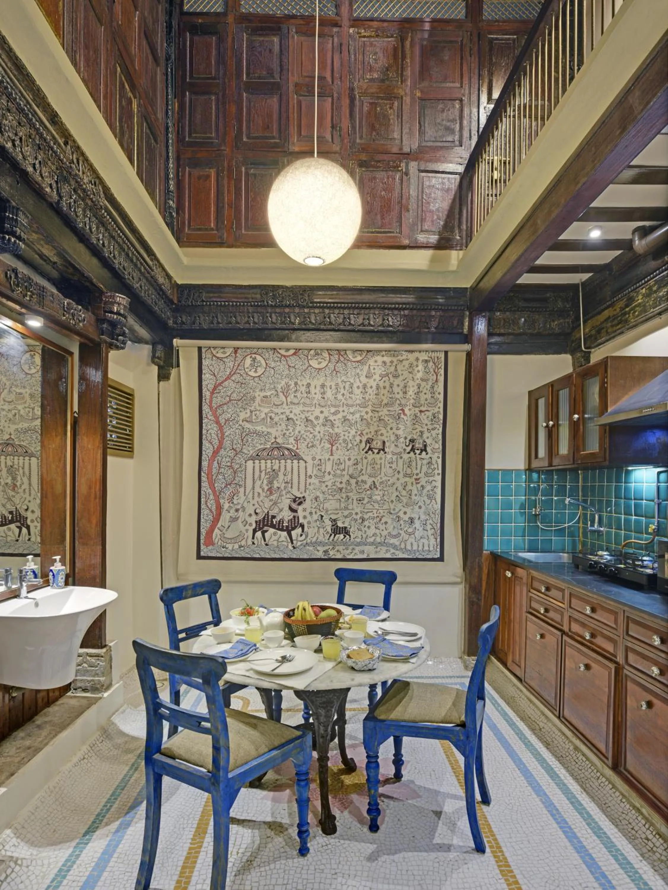 Dining area in Dodhia Haveli
