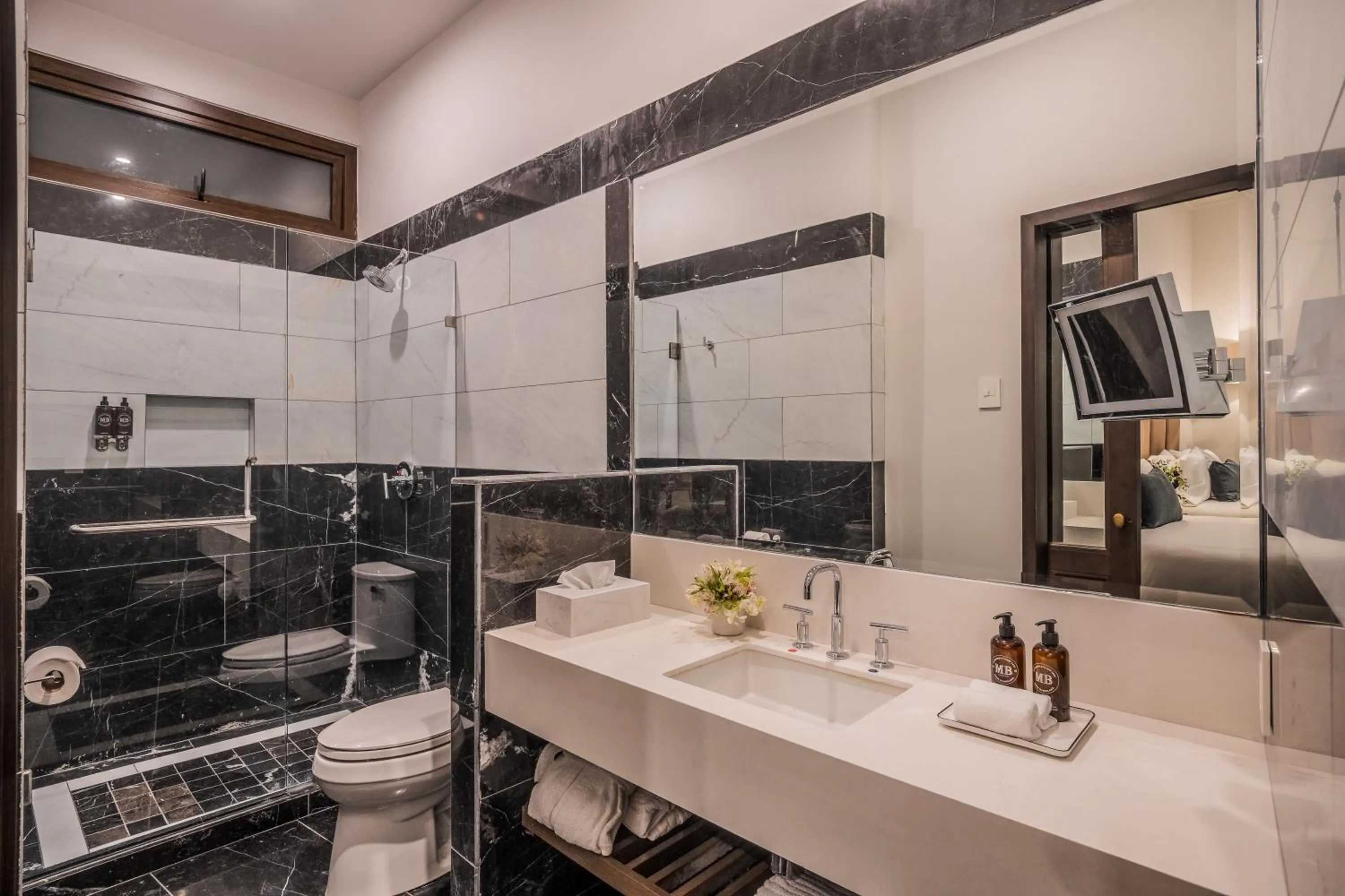 Shower in Casa Kloster Hotel Boutique