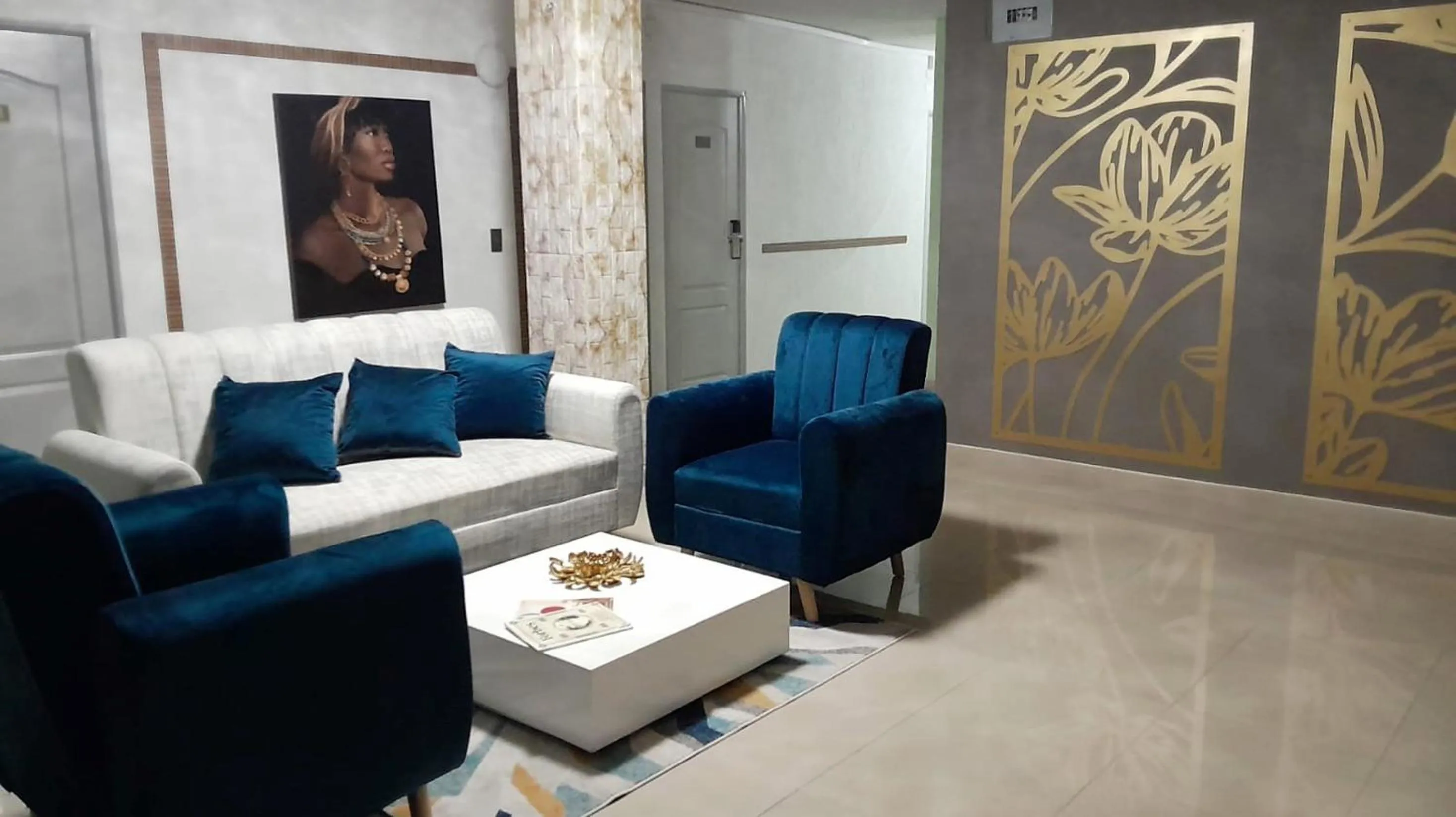 Living room in ArisSha Boutique Hotel