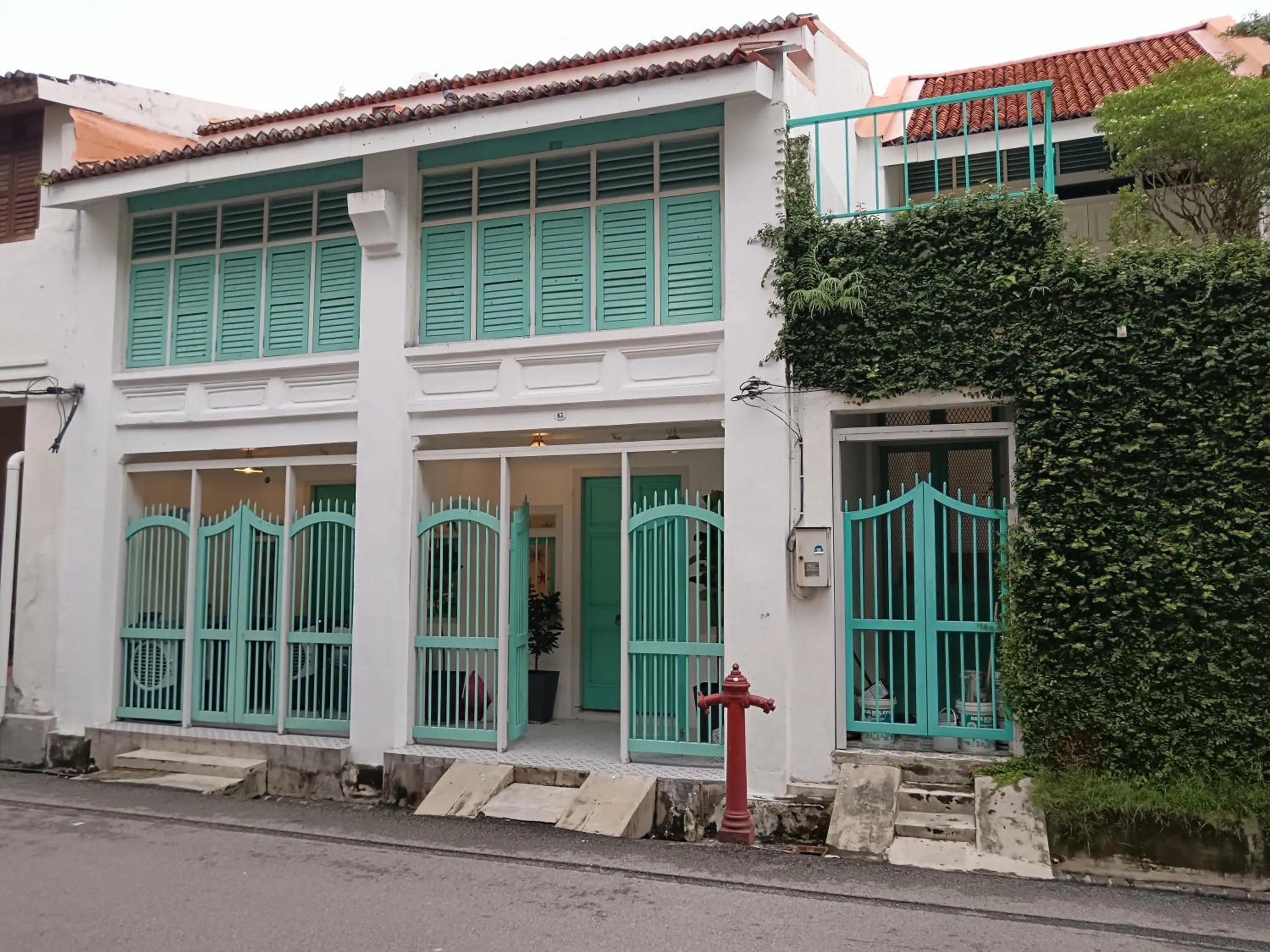 Property building in The Georgetown Green Gates