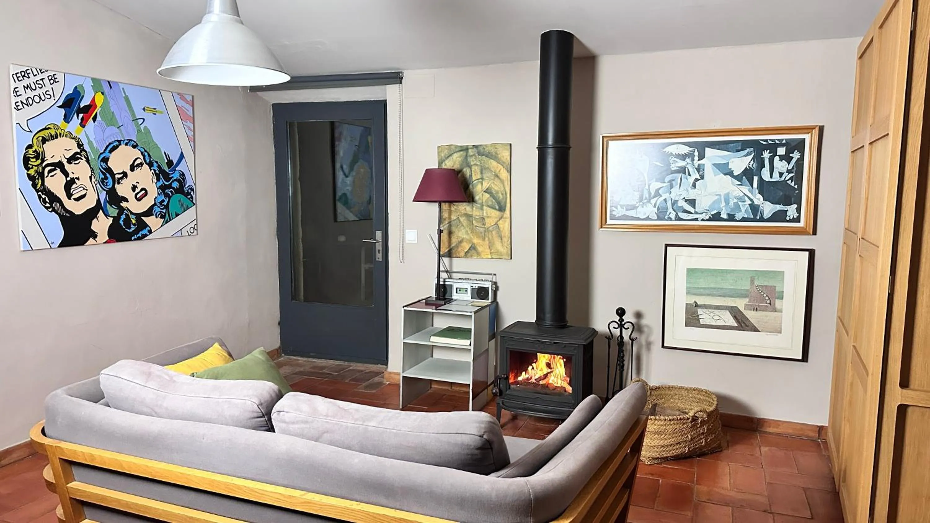 fireplace in Encís d'Empordà -Adults Only-