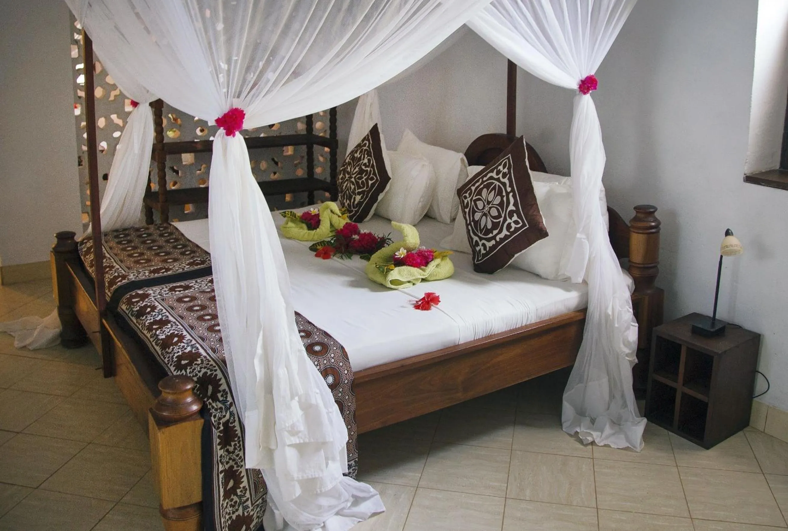 Bed in Villa Bahati Zanzibar