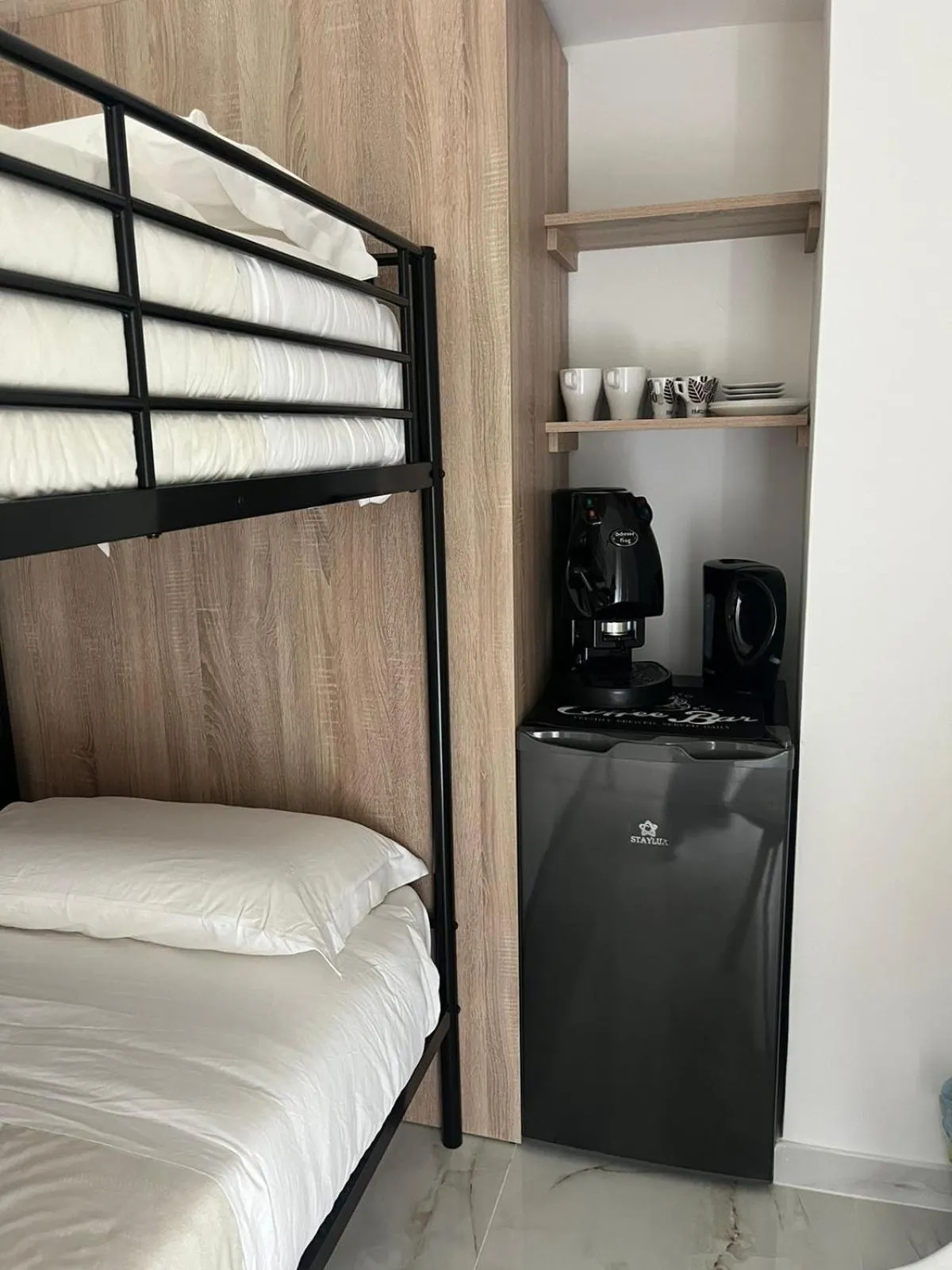 Bed in B&B Garibaldi Road