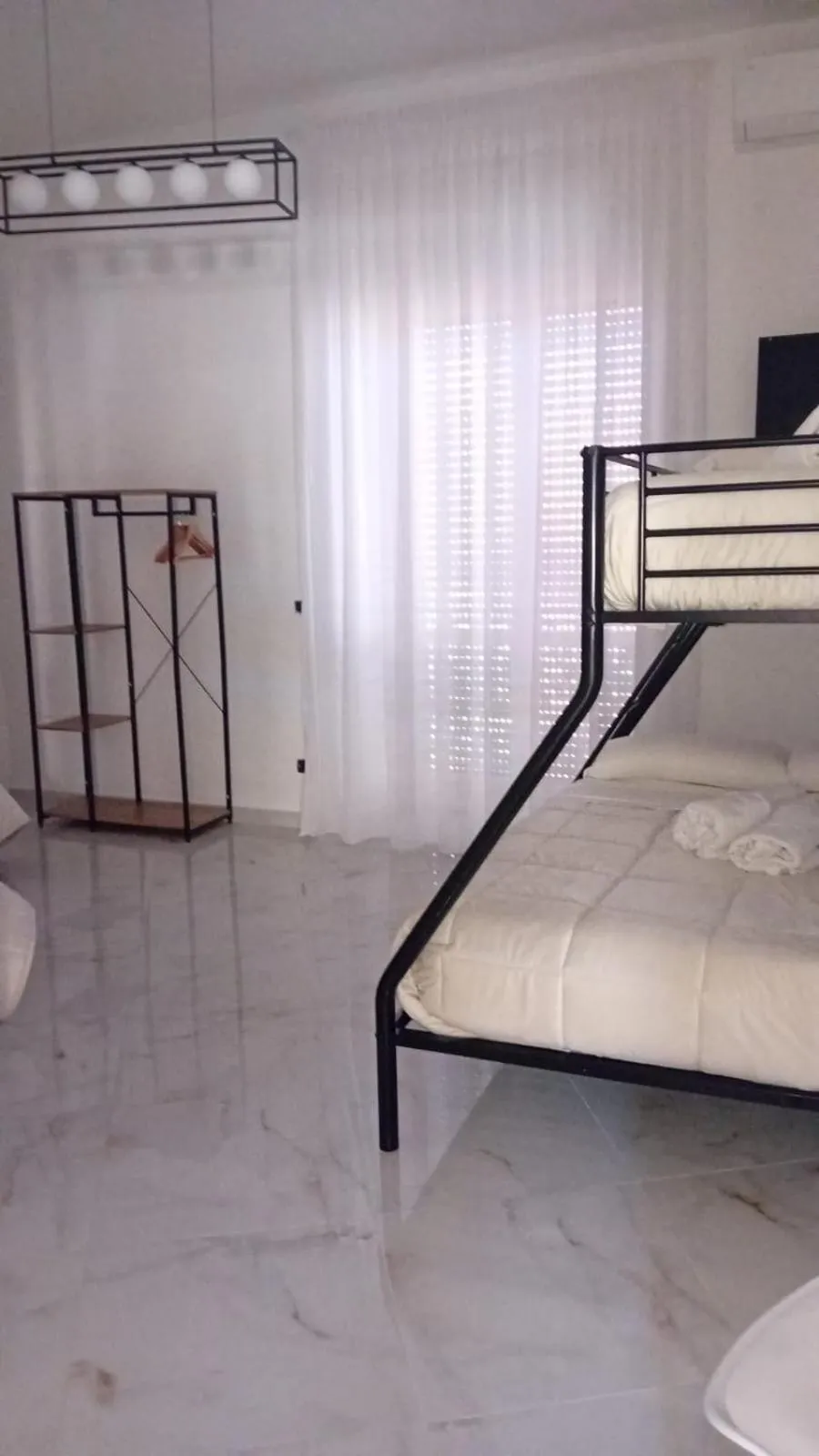 Bed in B&B Garibaldi Road