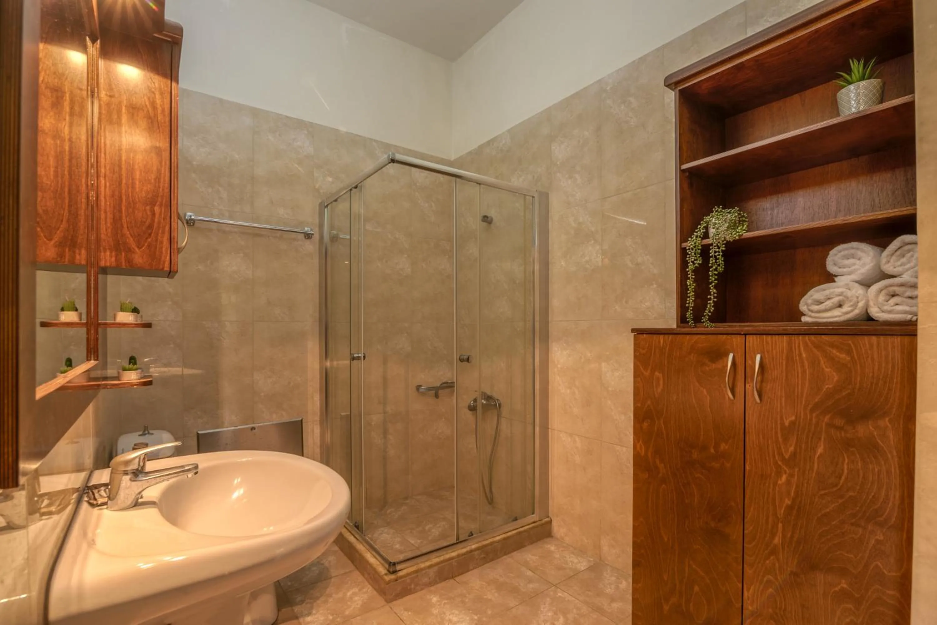 Shower in Secreto Studios