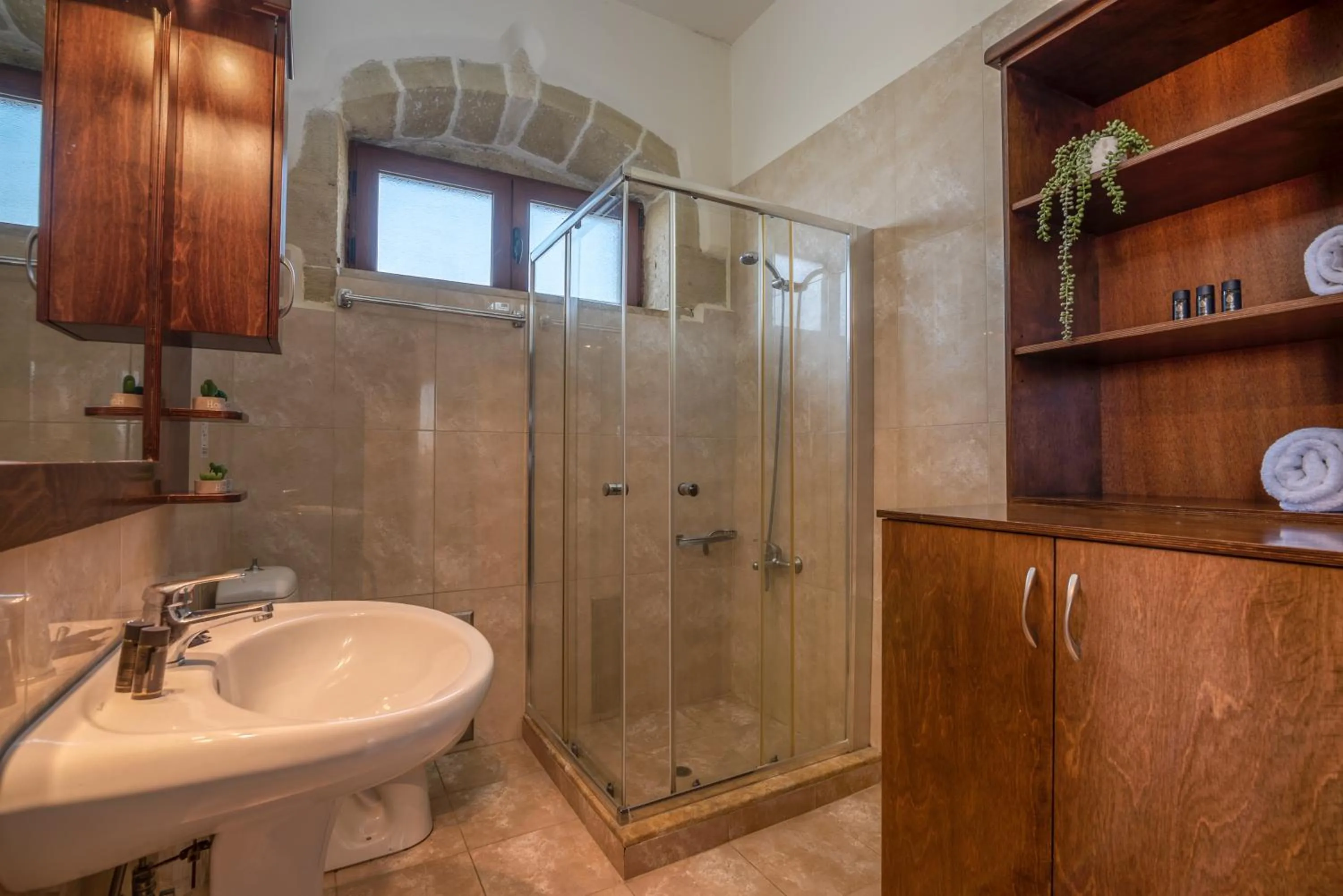 Shower in Secreto Studios