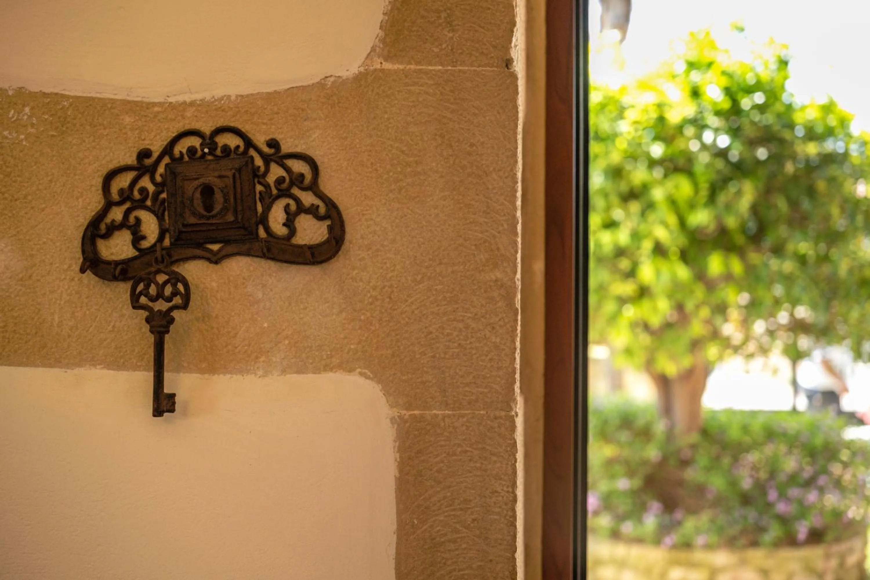 Decorative detail in Secreto Studios