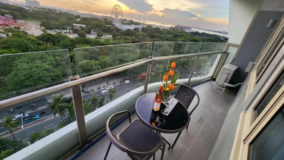 Balcony/Terrace in SMDC Coast Residences