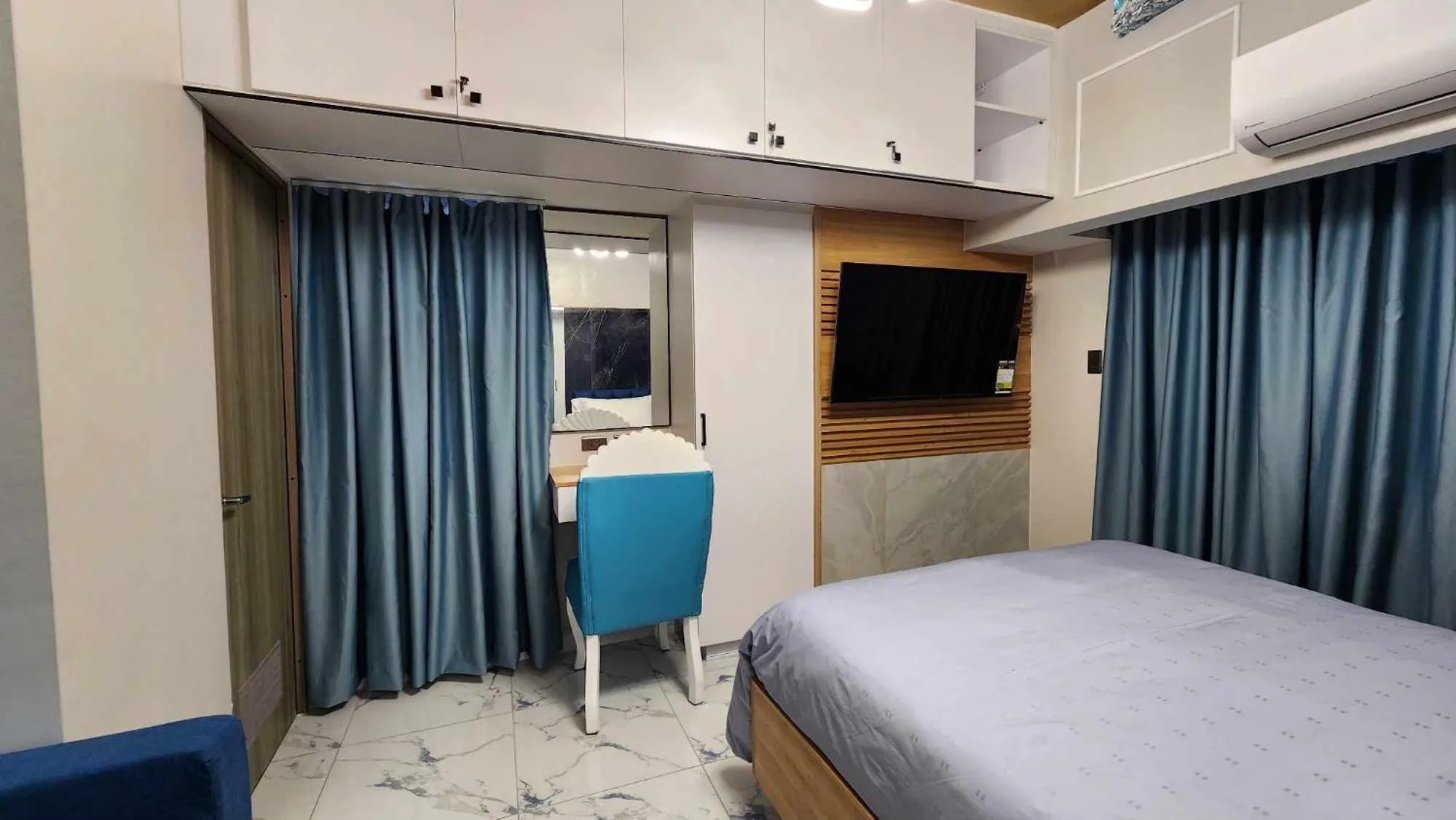 Bed in SMDC Coast Residences