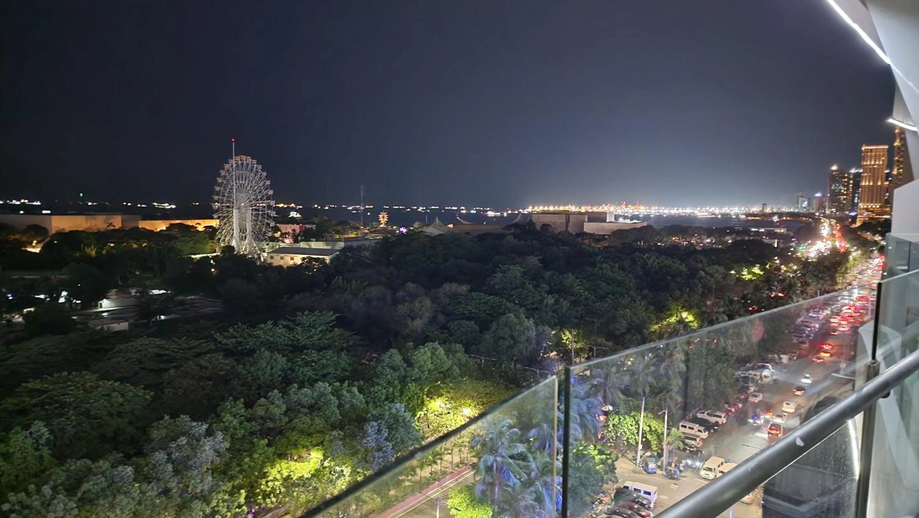 Night in SMDC Coast Residences