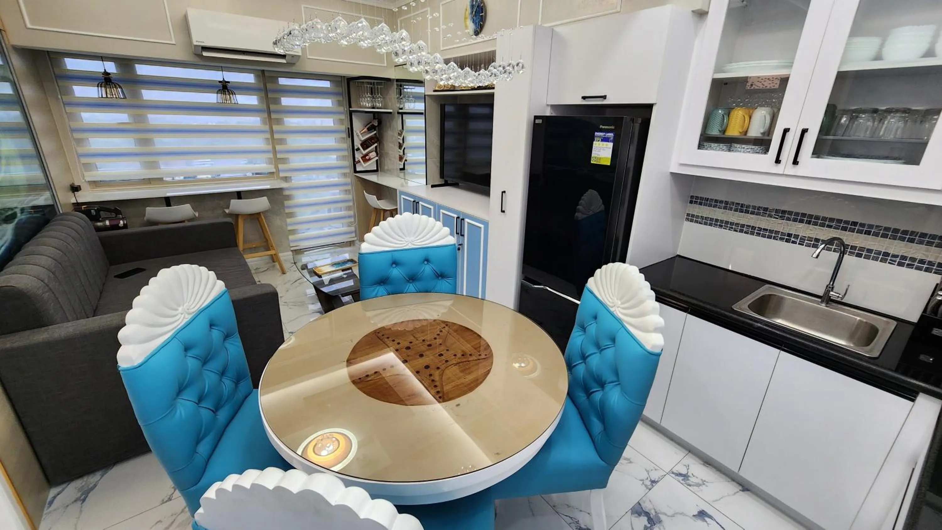 Kitchen or kitchenette in SMDC Coast Residences