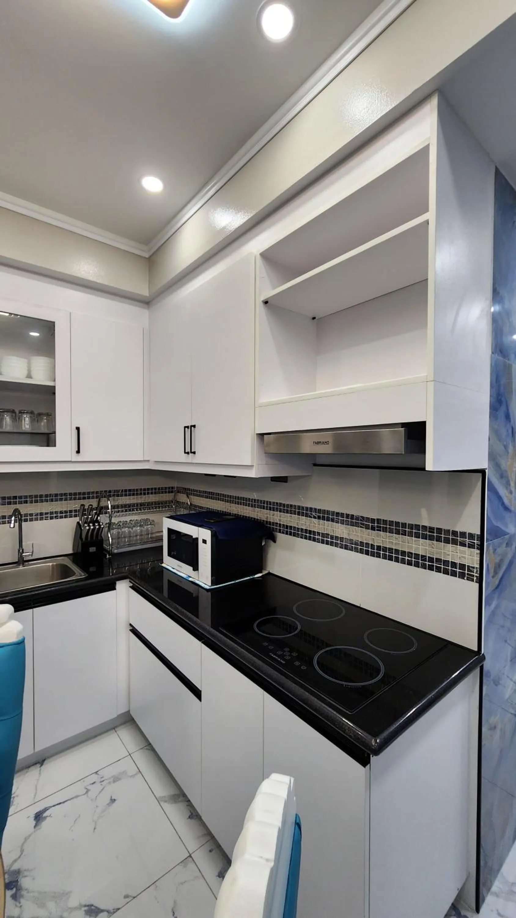 Kitchen or kitchenette in SMDC Coast Residences