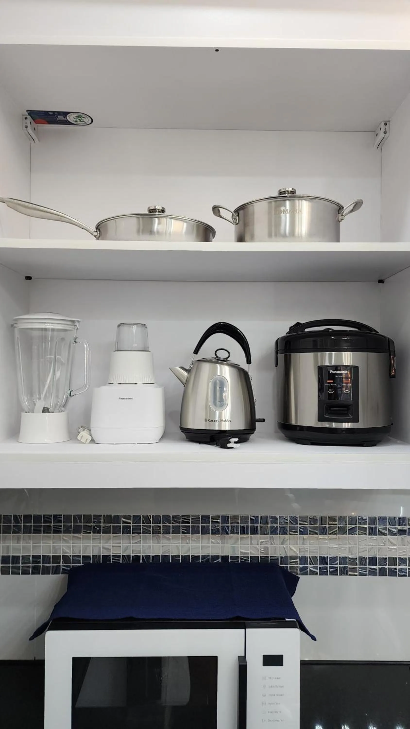 kitchen in SMDC Coast Residences