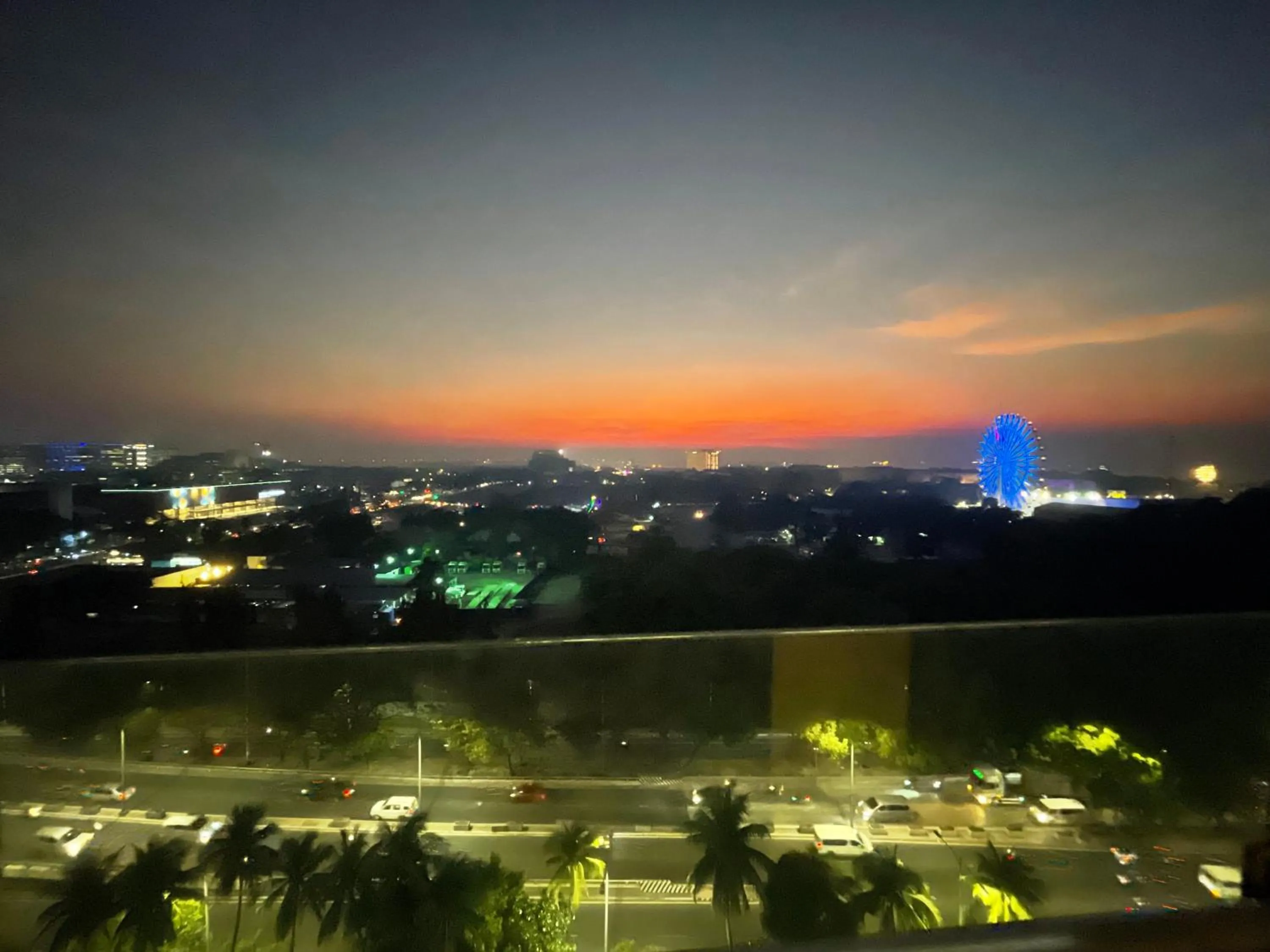 Night in SMDC Coast Residences