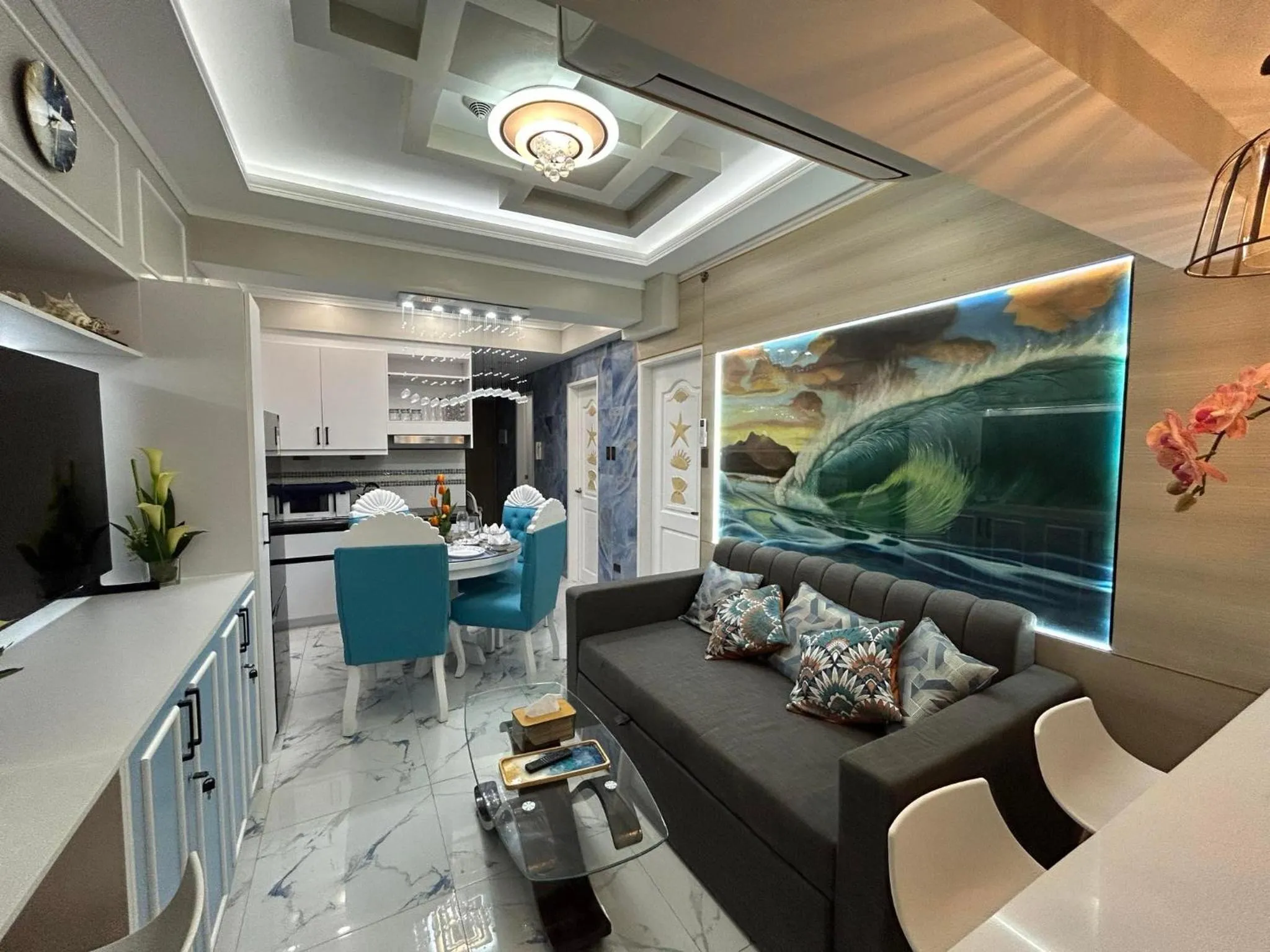 Communal lounge/ TV room in SMDC Coast Residences