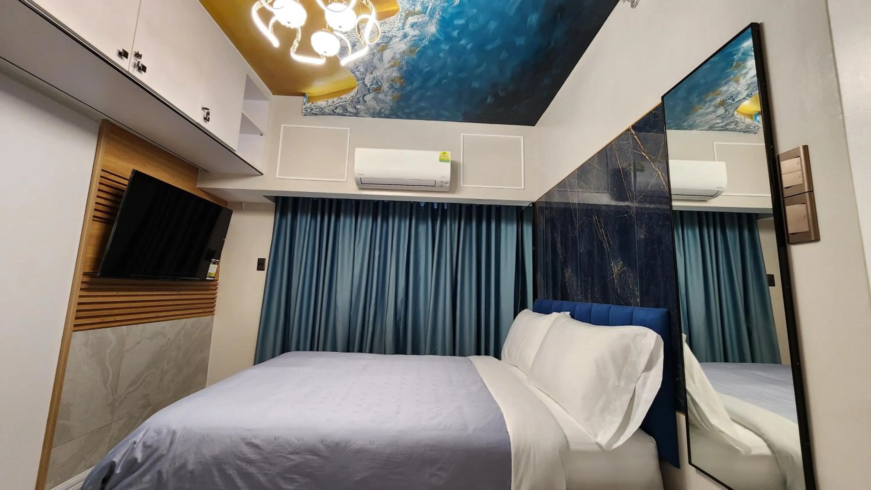 Bed in SMDC Coast Residences