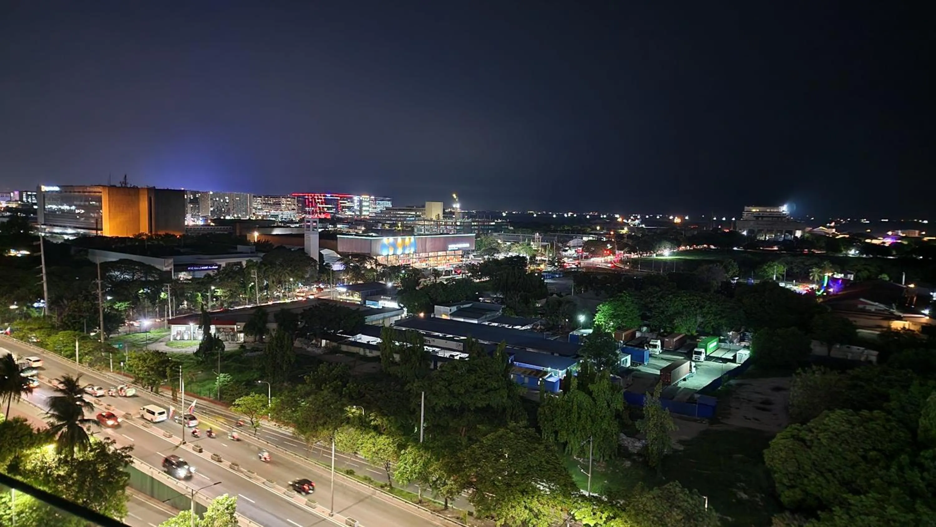City view in SMDC Coast Residences