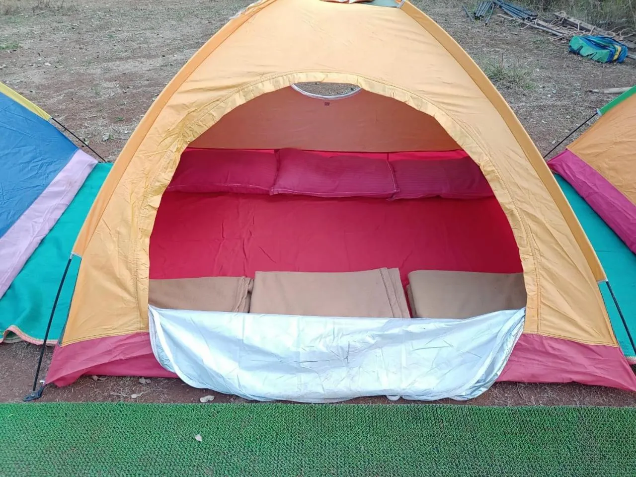 Bed in I-Camp Resort