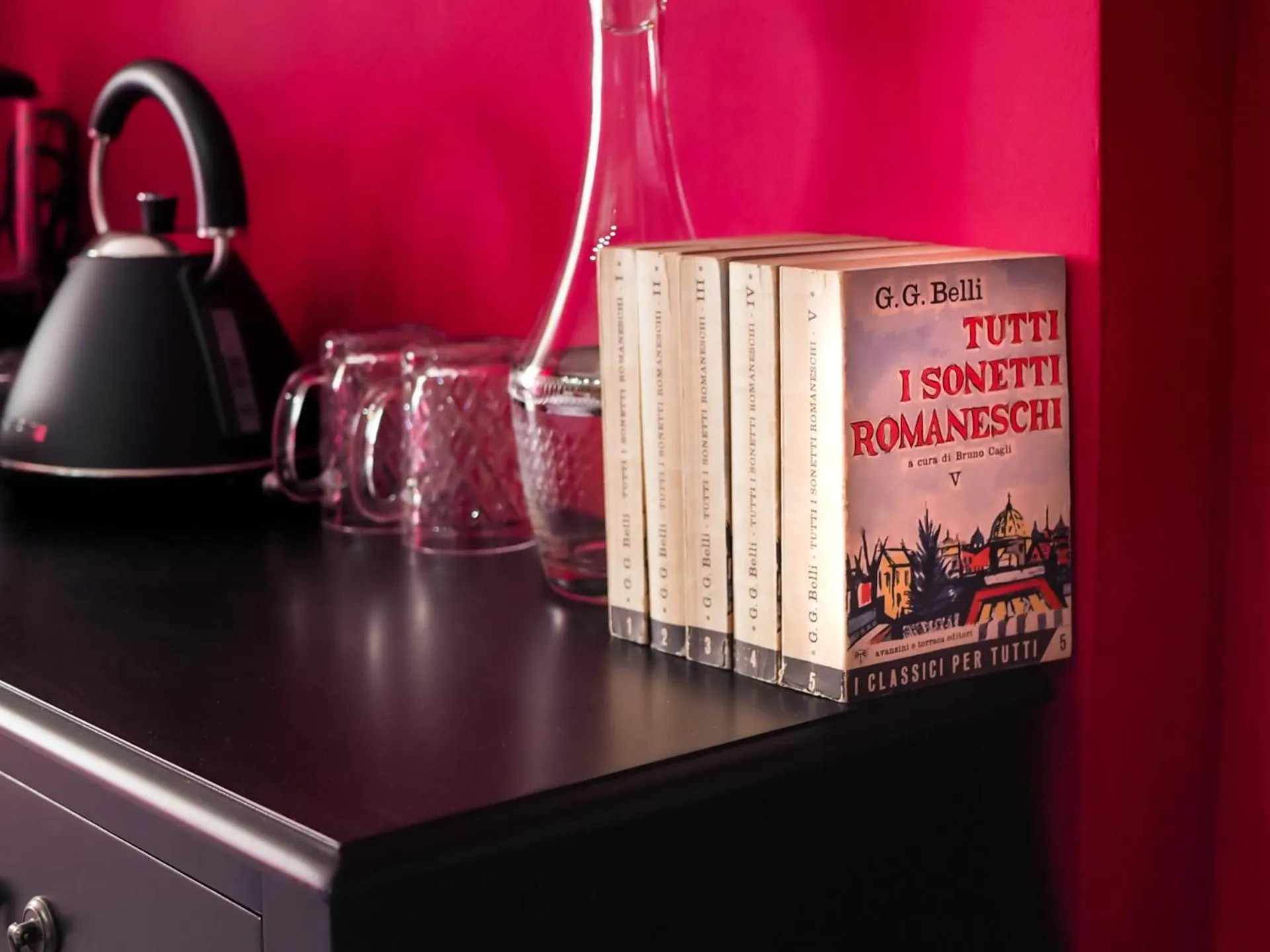 Library in C'est La Vie Suites