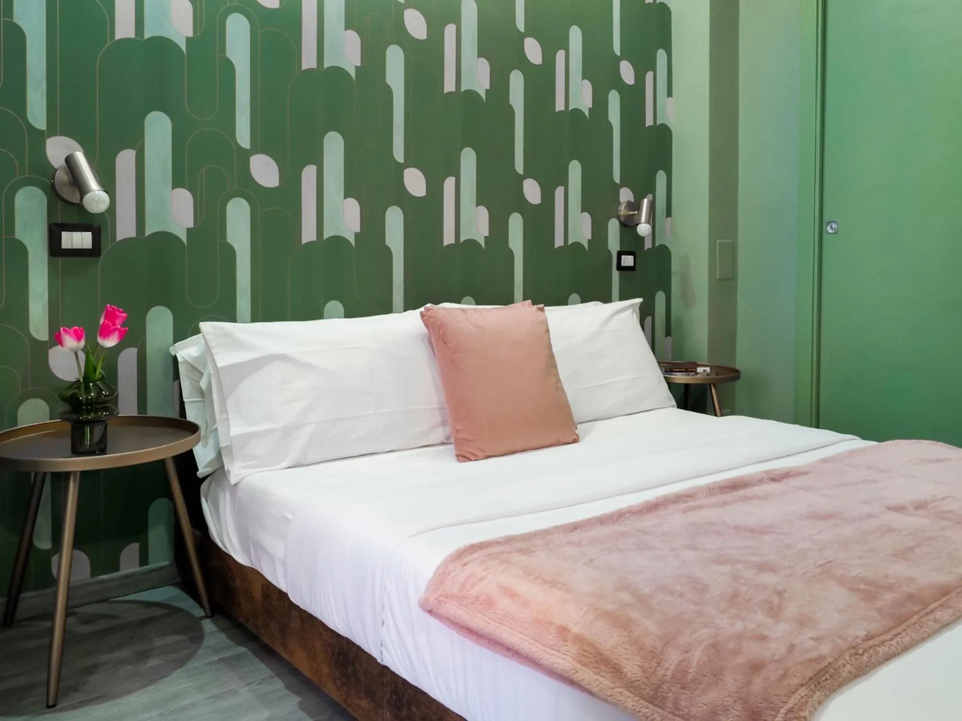 Bed in C'est La Vie Suites