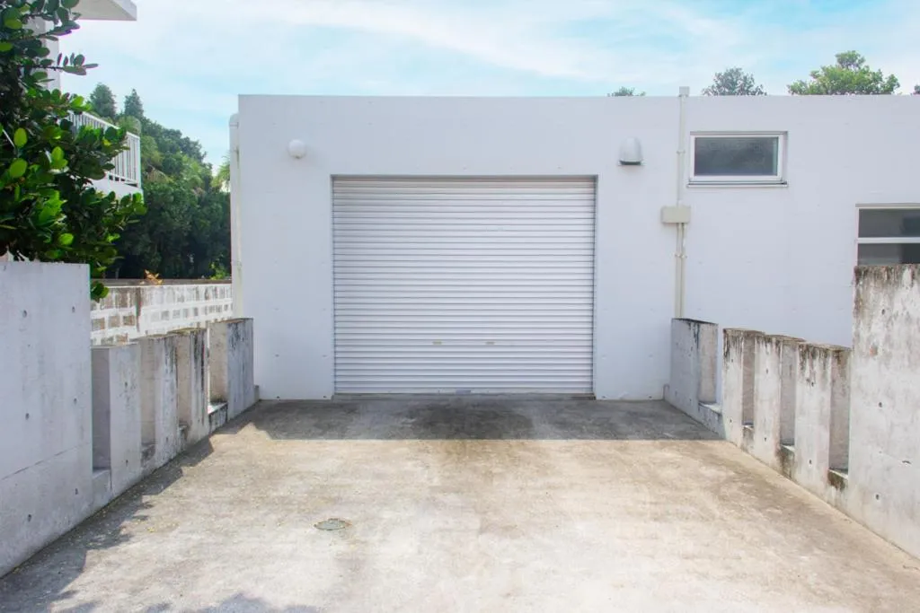 Parking in Shiraho Villa