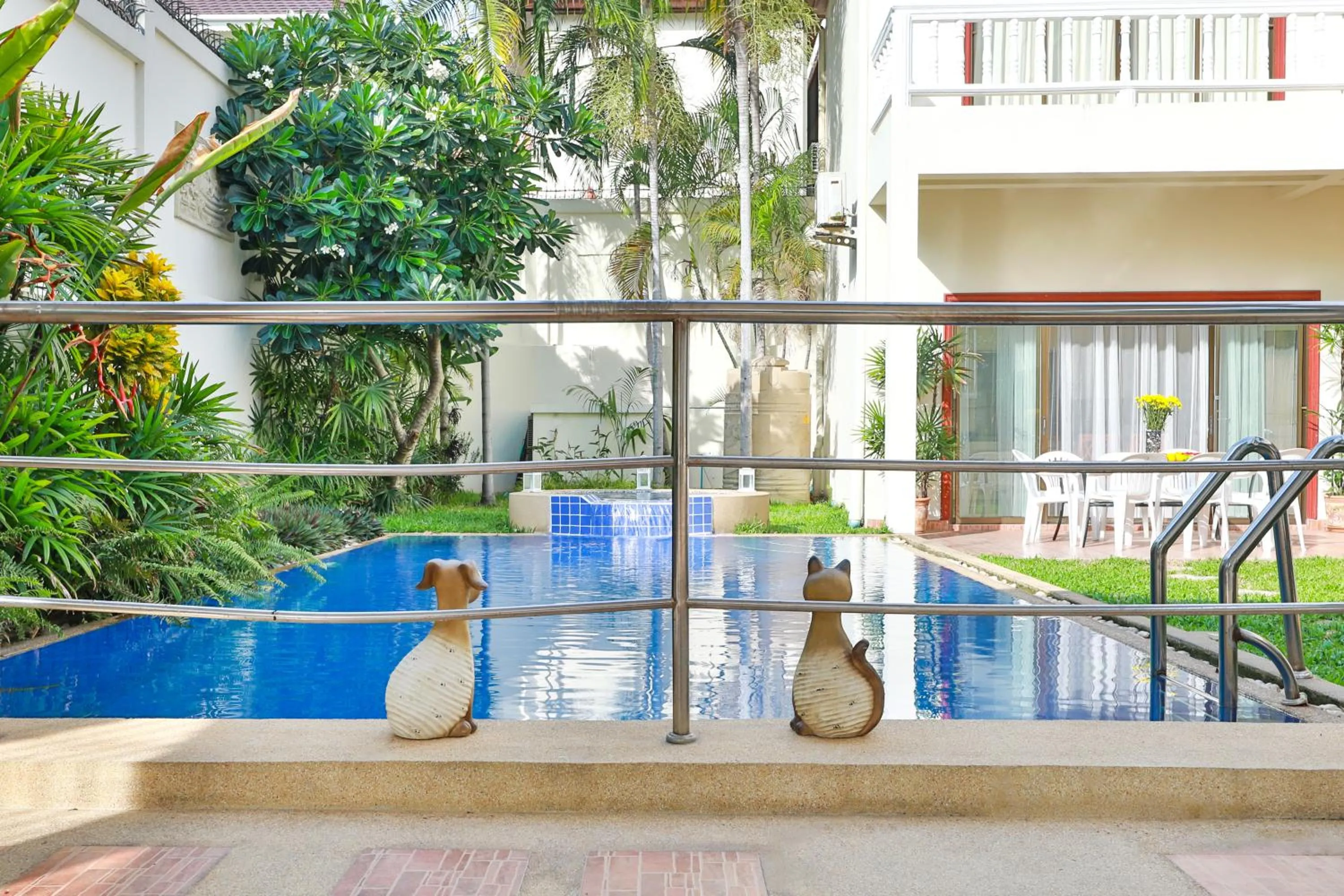 Swimming pool in Tortuga Villas Pattaya