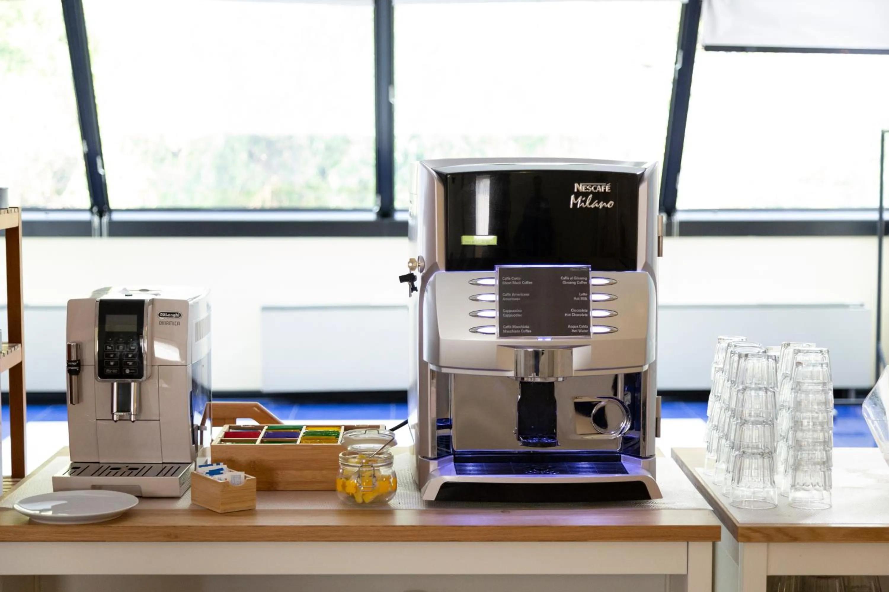 Breakfast in iH Hotels Milano Blu Visconti